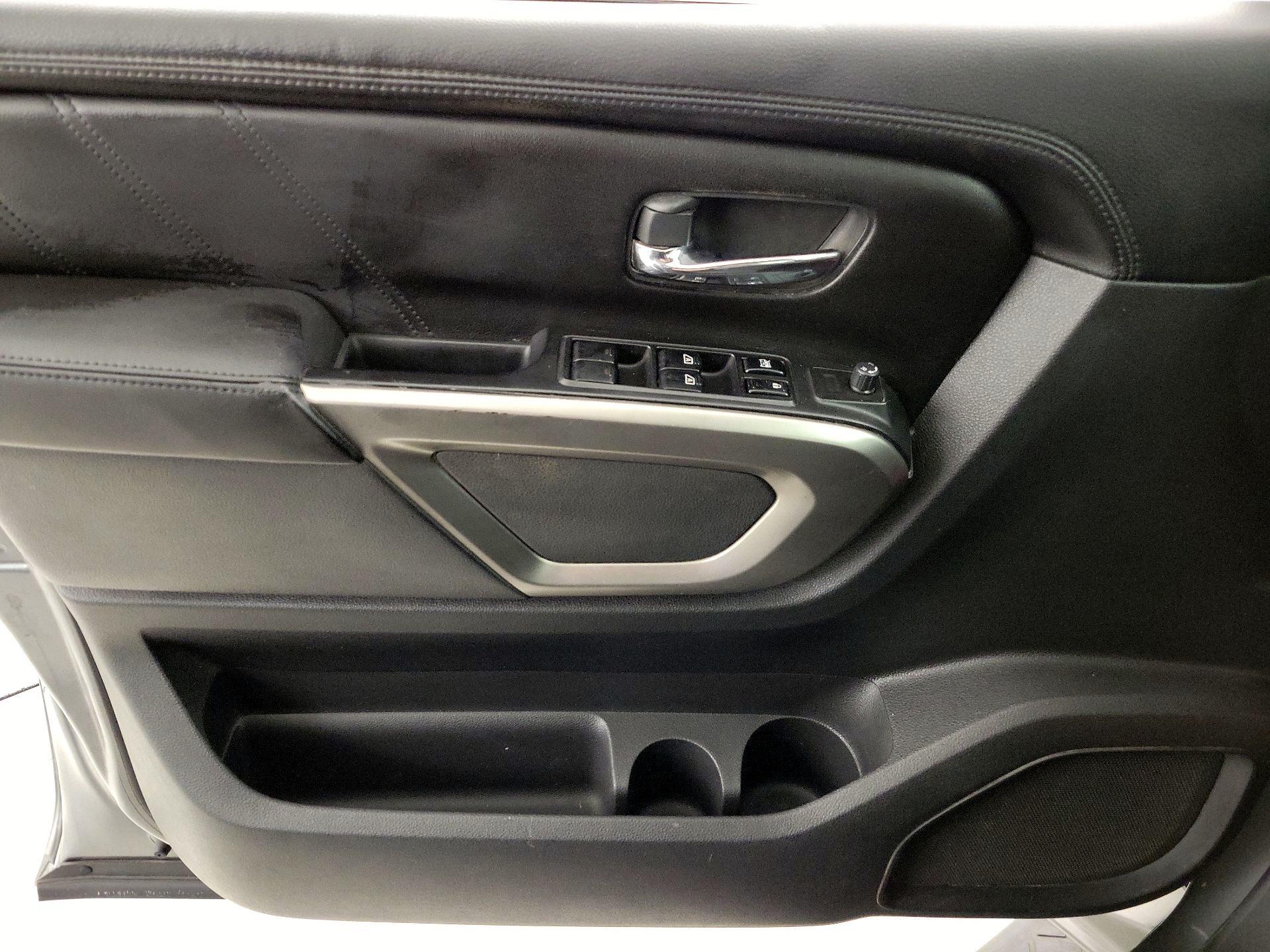 Thumbnail: 2015 Nissan Armada - 12