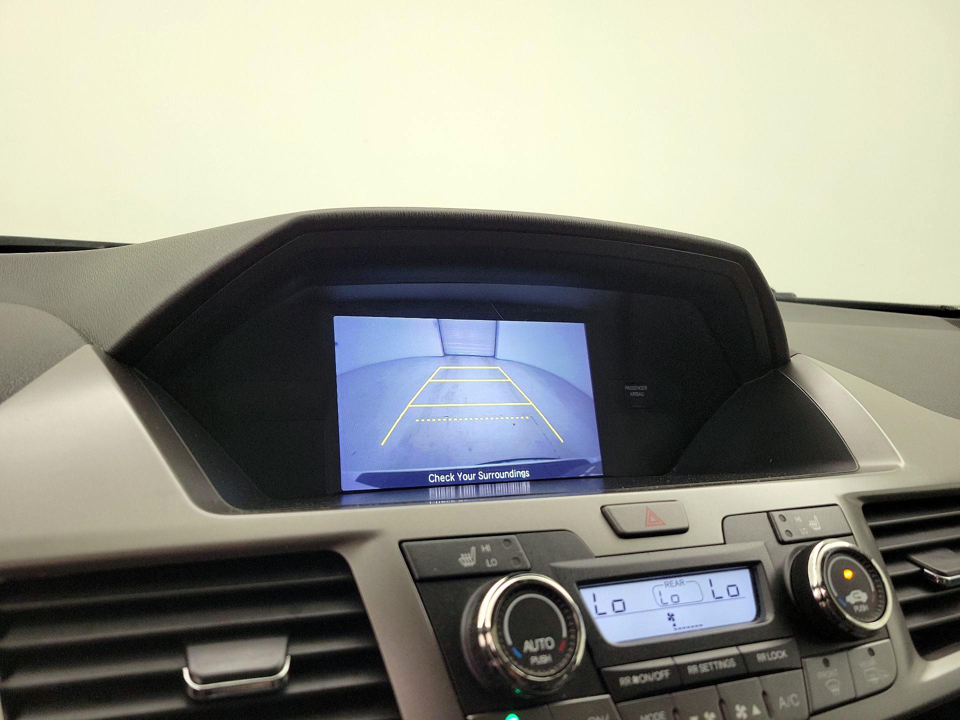 Thumbnail: 2016 Honda Odyssey - 14