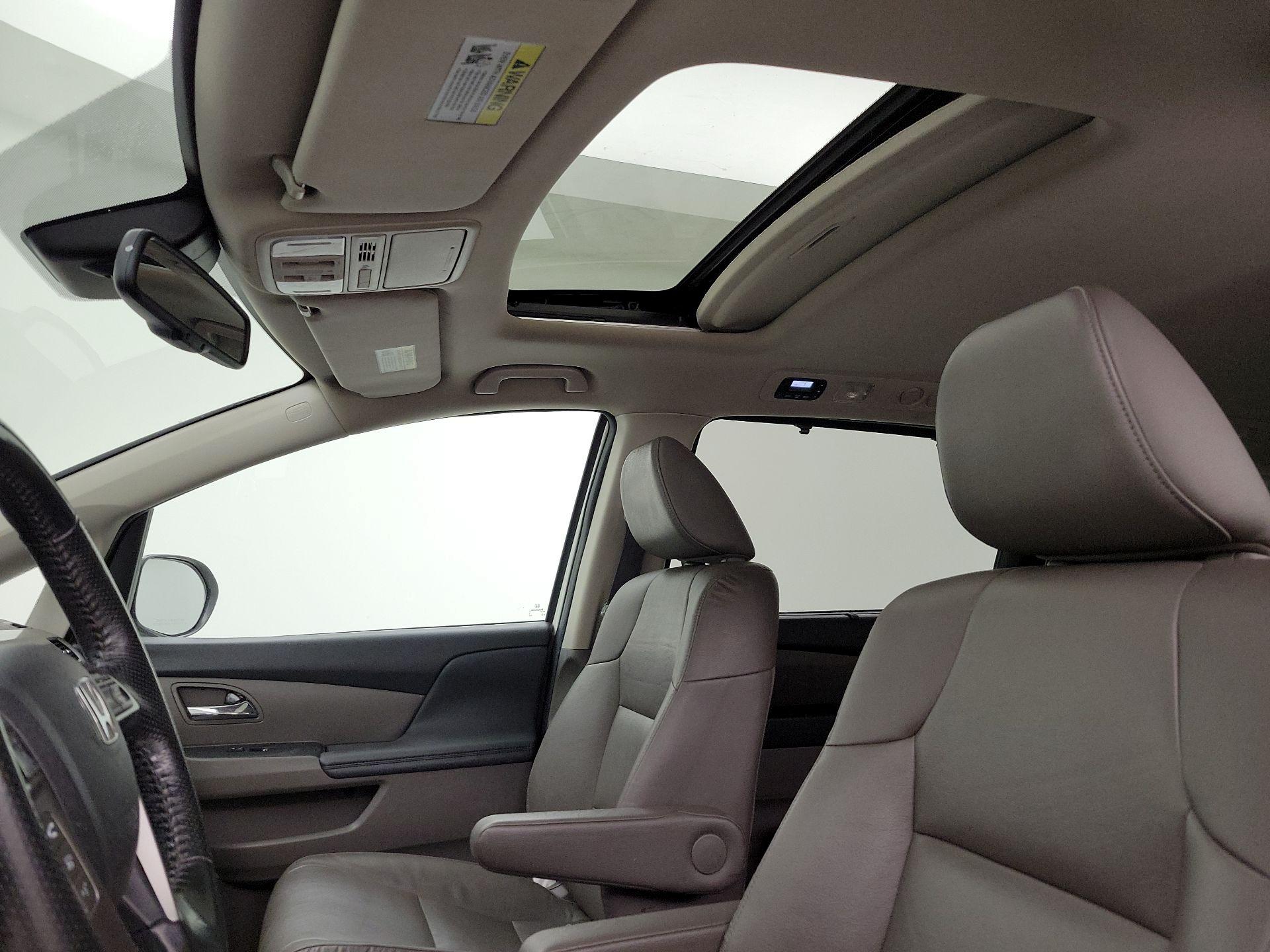 Thumbnail: 2016 Honda Odyssey - 18
