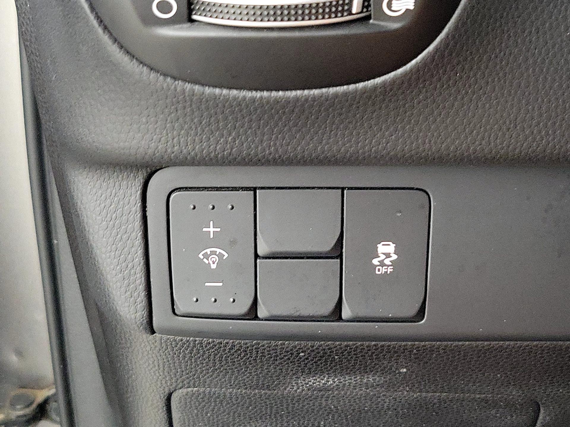 Thumbnail: 2015 Kia Soul - 13