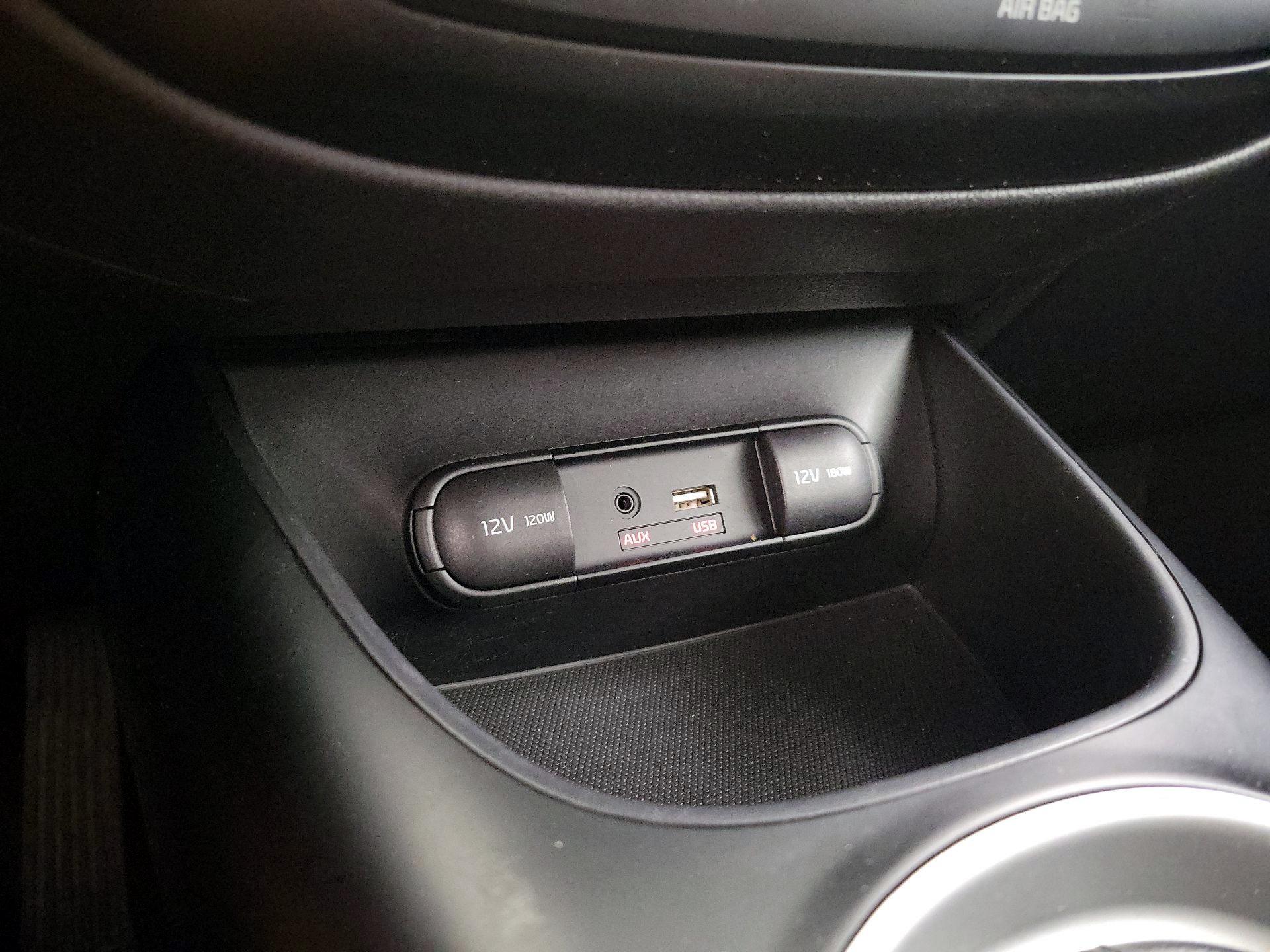 Thumbnail: 2015 Kia Soul - 17