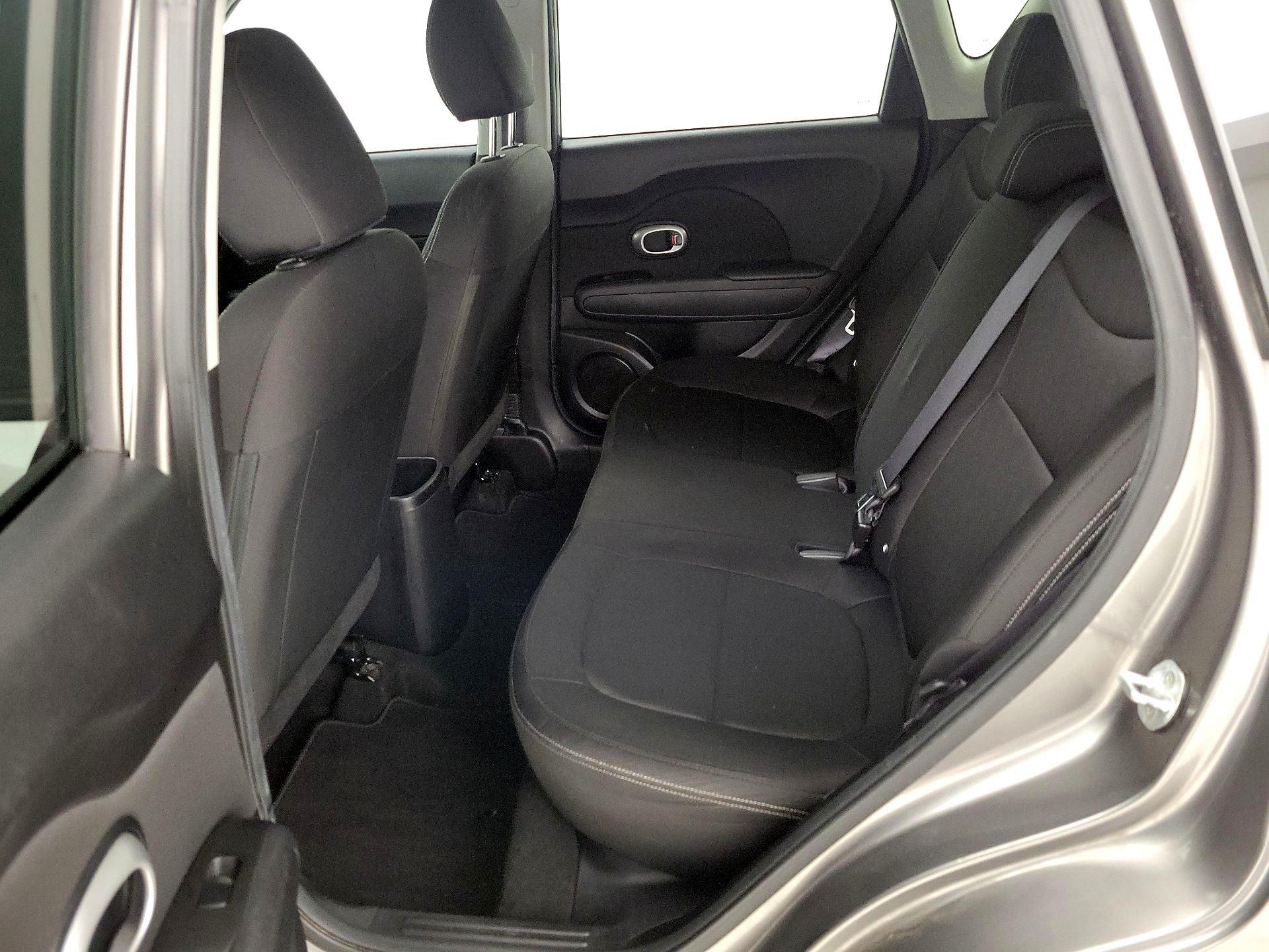 Thumbnail: 2015 Kia Soul - 18