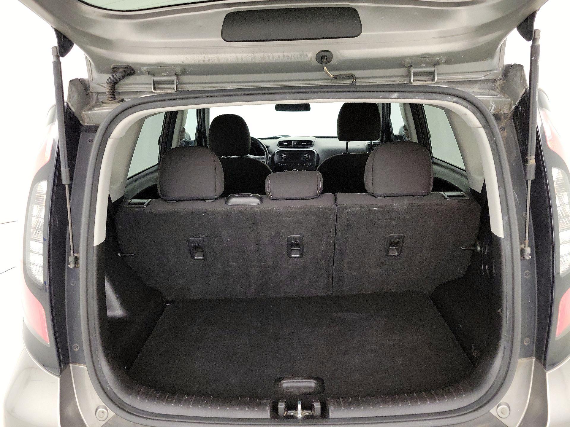 Thumbnail: 2015 Kia Soul - 19
