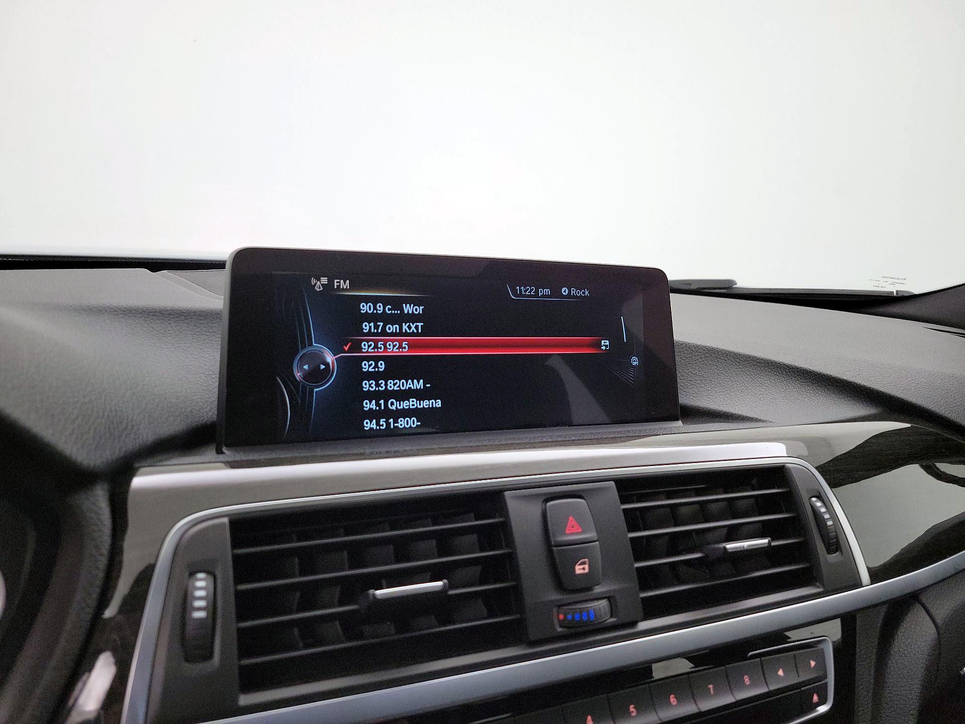Thumbnail: 2016 BMW 3 Series - 15