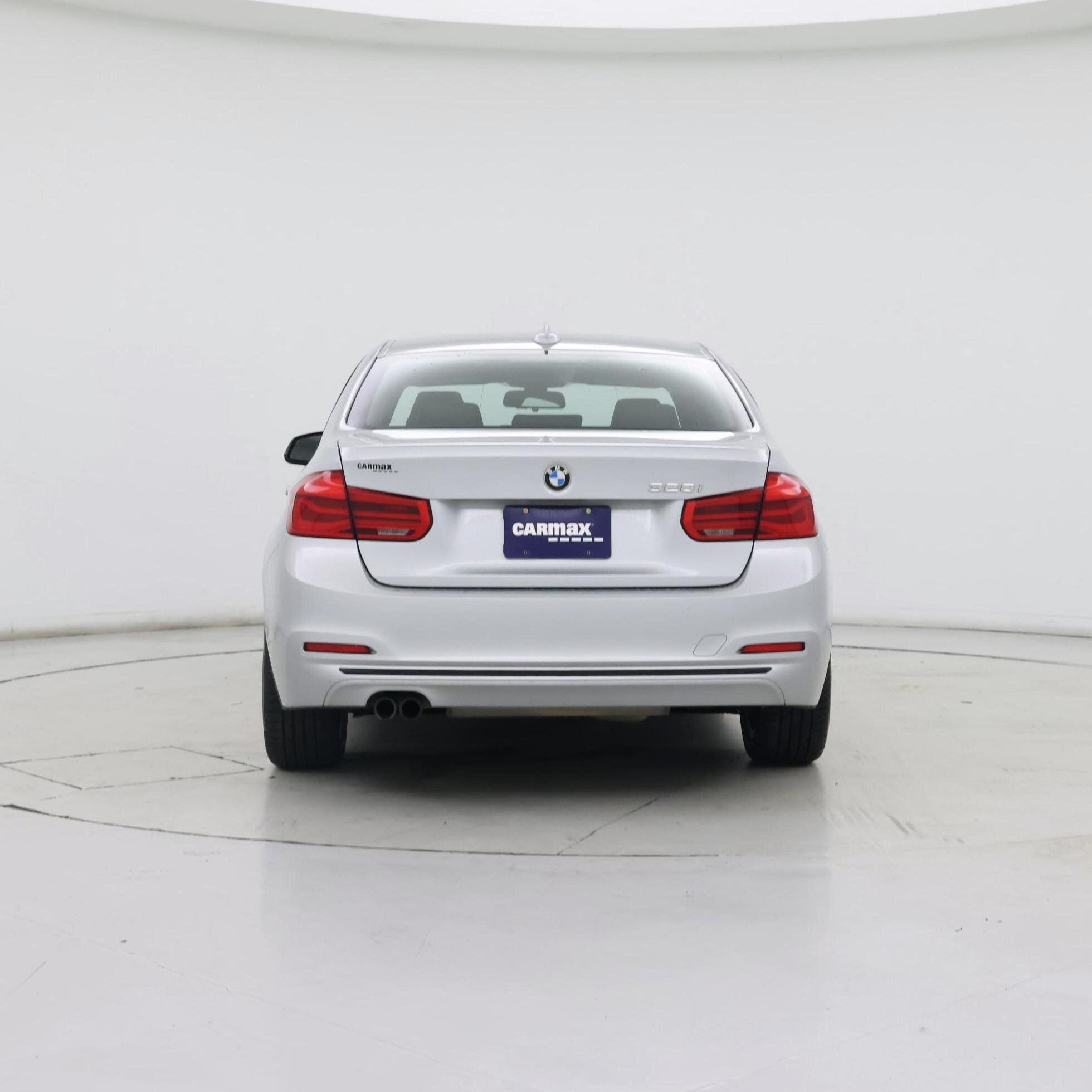 Thumbnail: 2016 BMW 3 Series - 6