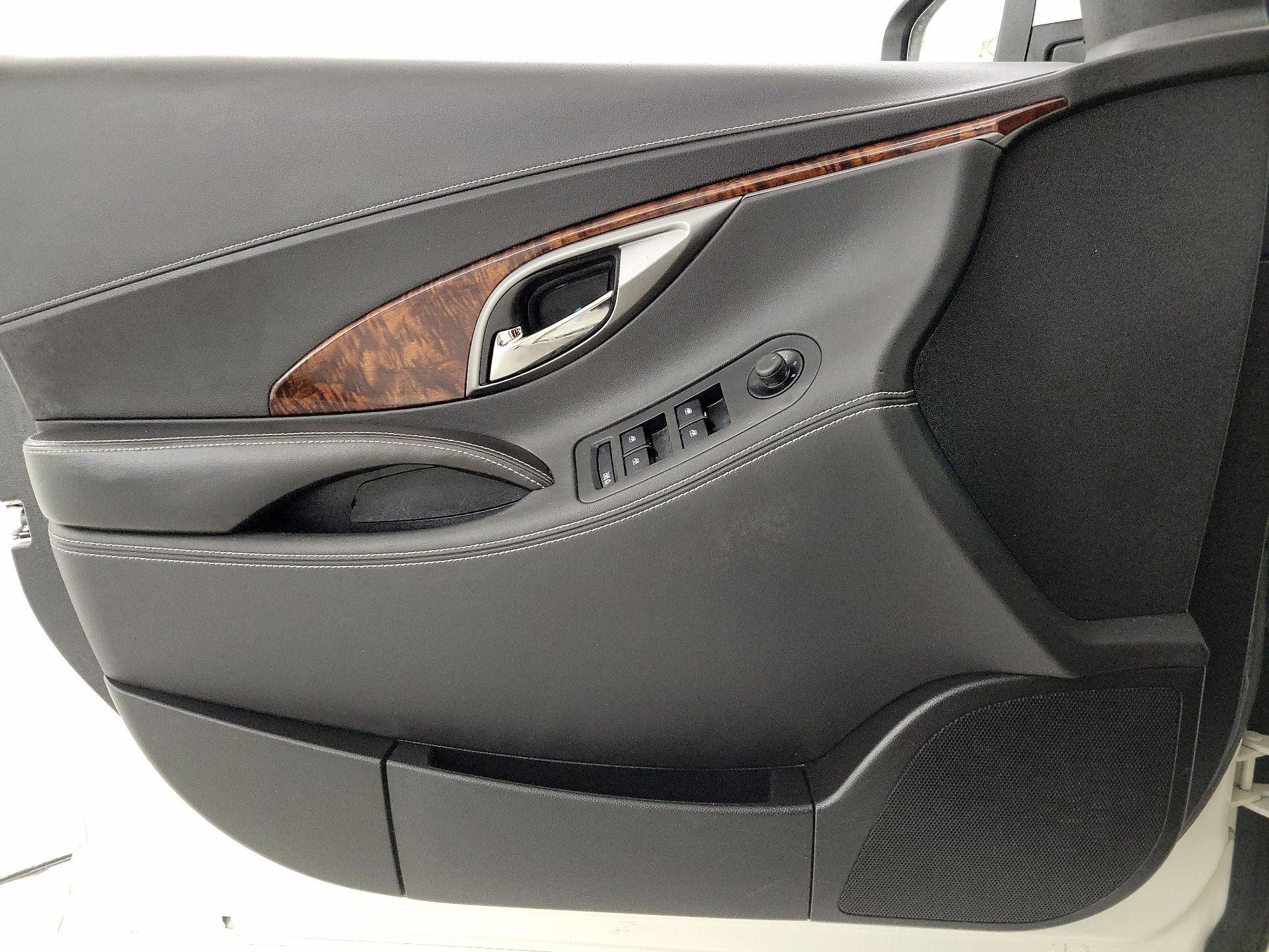 Thumbnail: 2013 Buick LaCrosse - 12