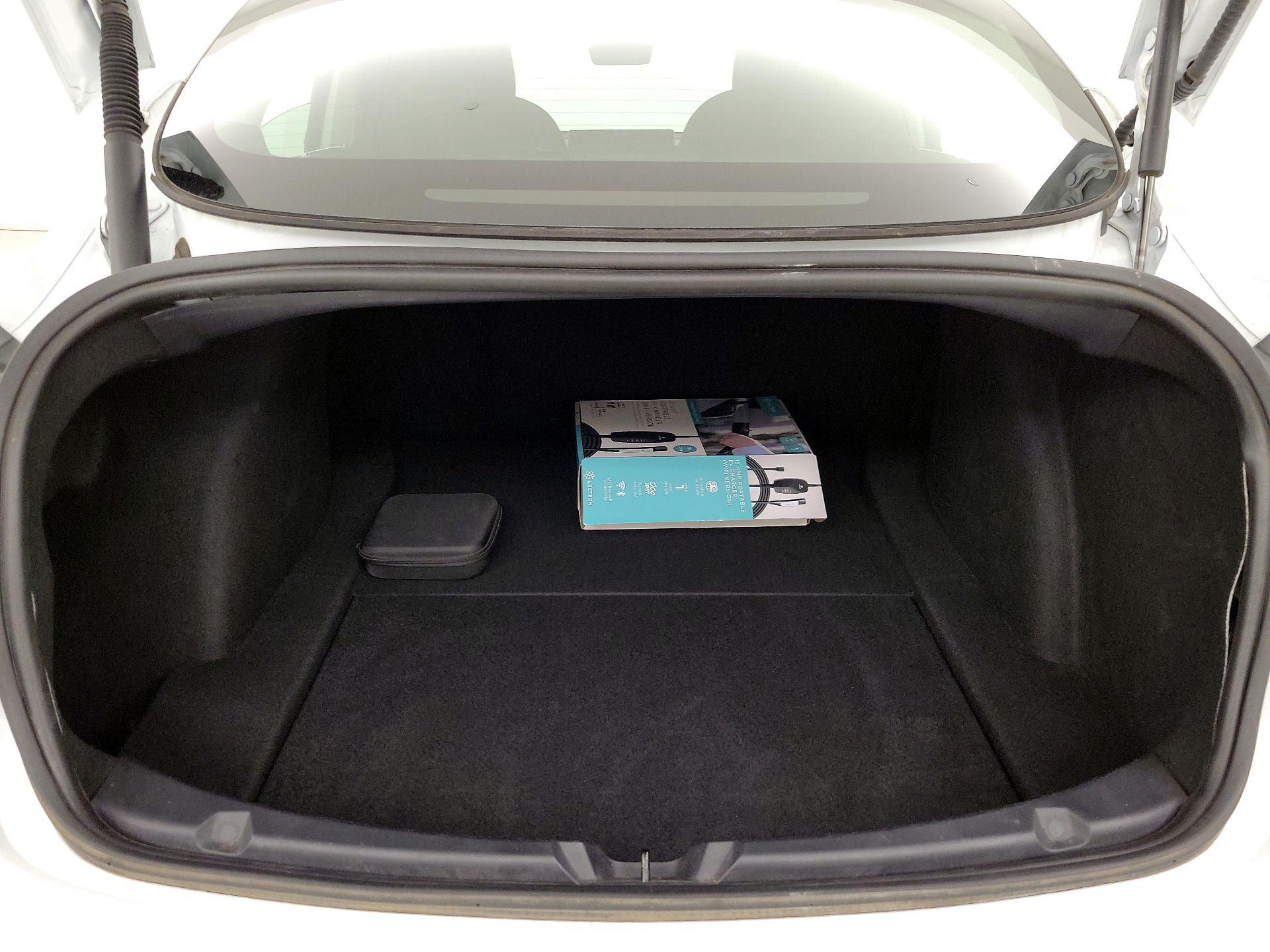 Thumbnail: 2022 Tesla Model 3 - 19