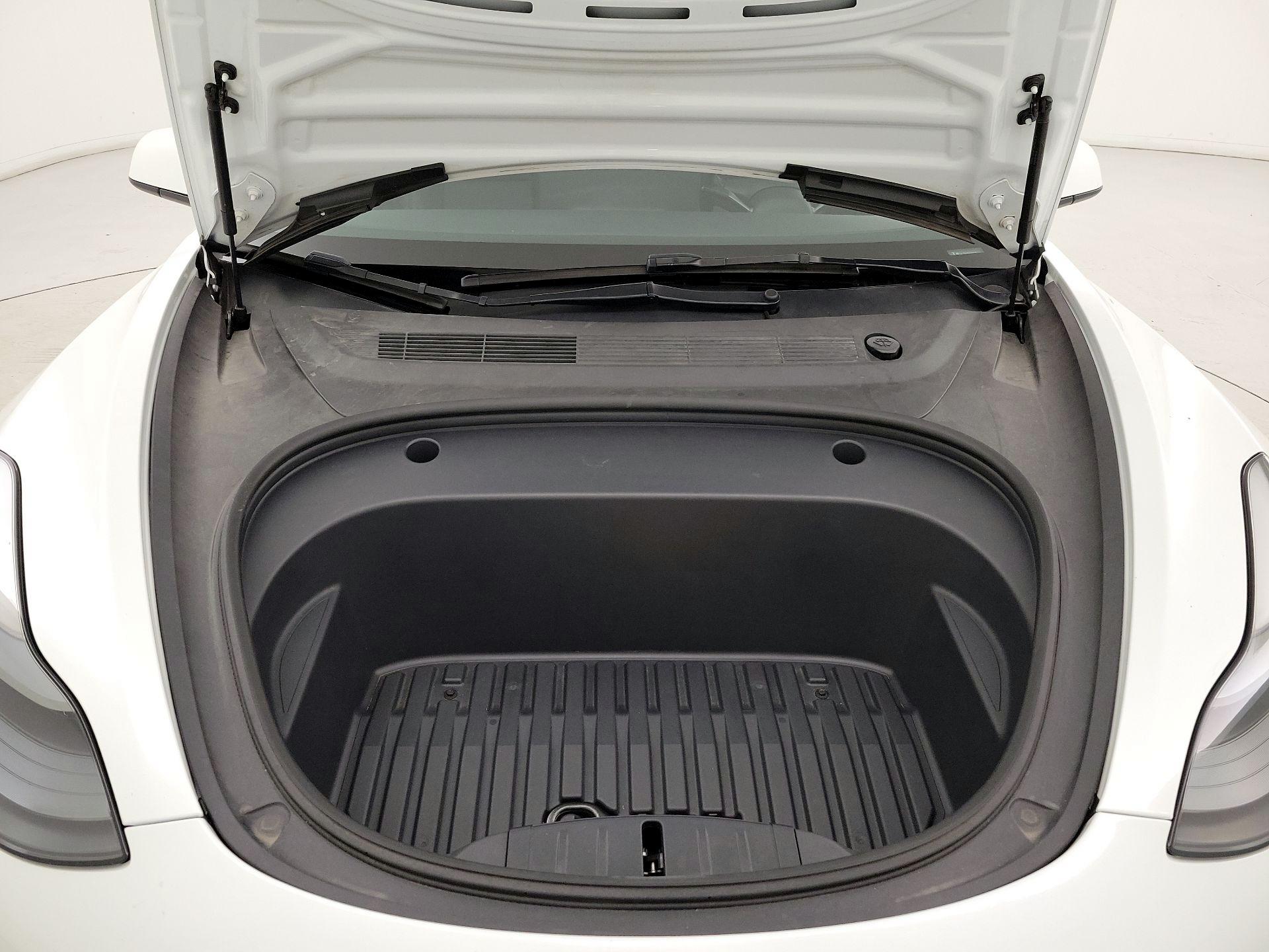 Thumbnail: 2022 Tesla Model 3 - 20