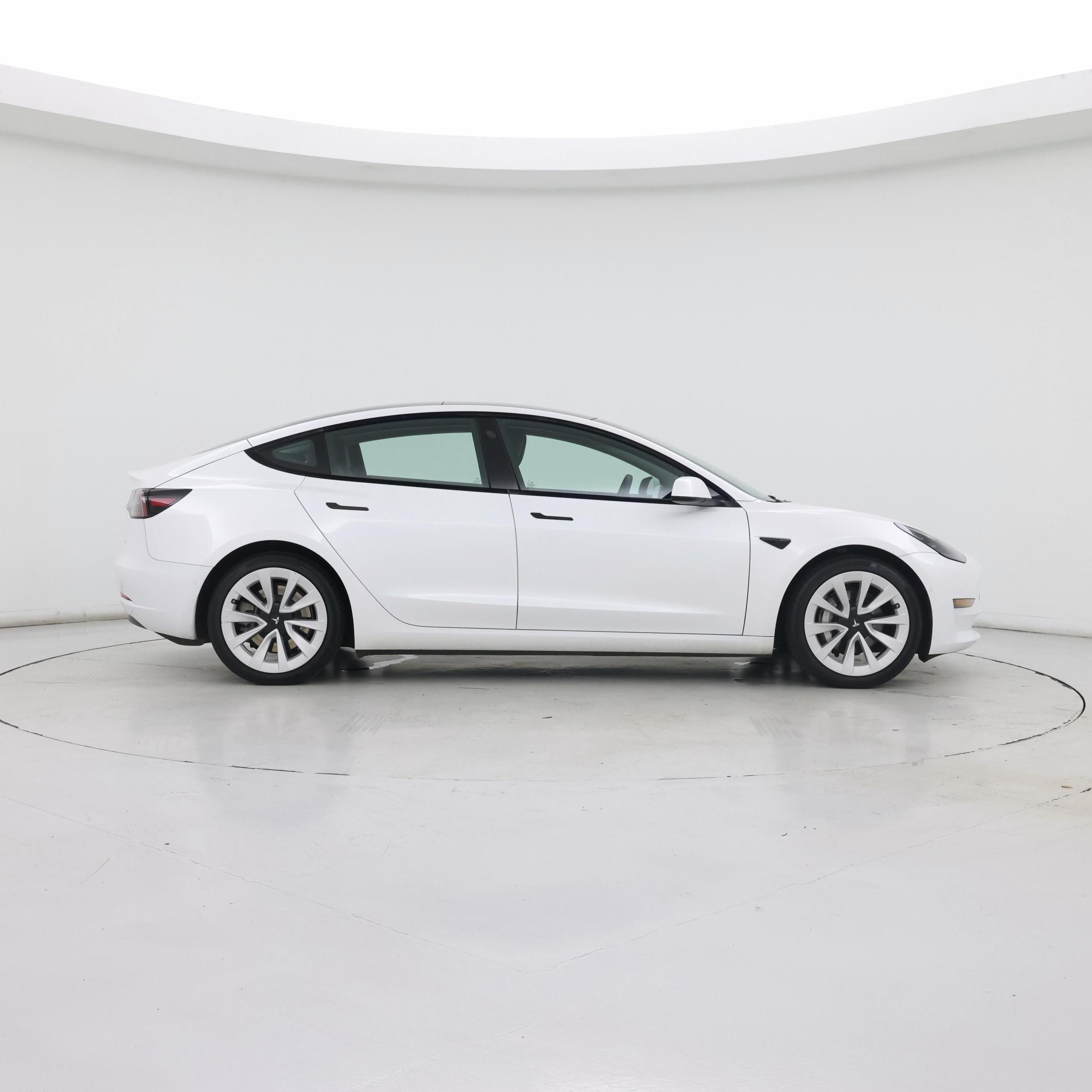 Thumbnail: 2022 Tesla Model 3 - 7