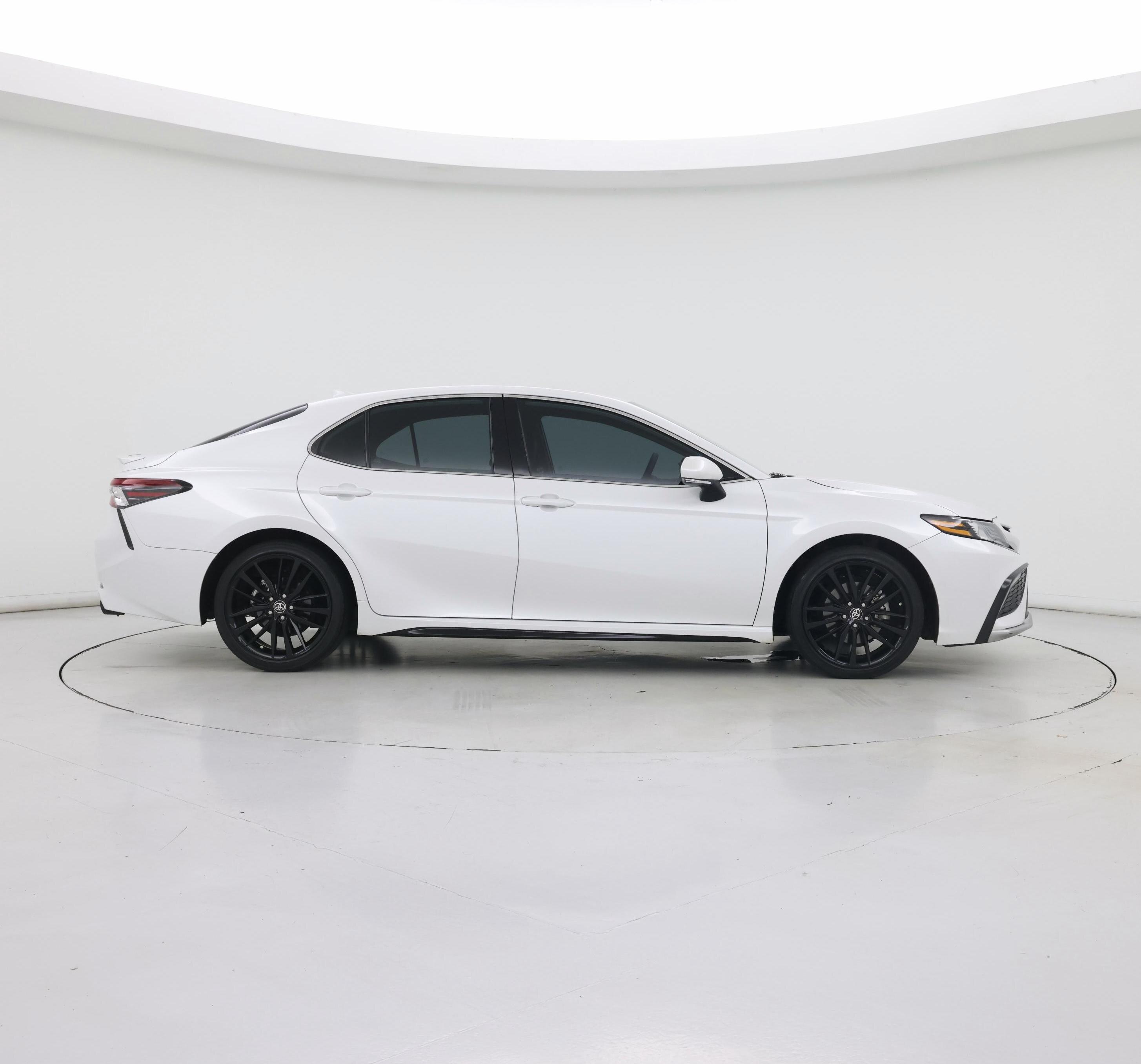 Thumbnail: 2023 Toyota Camry - 7