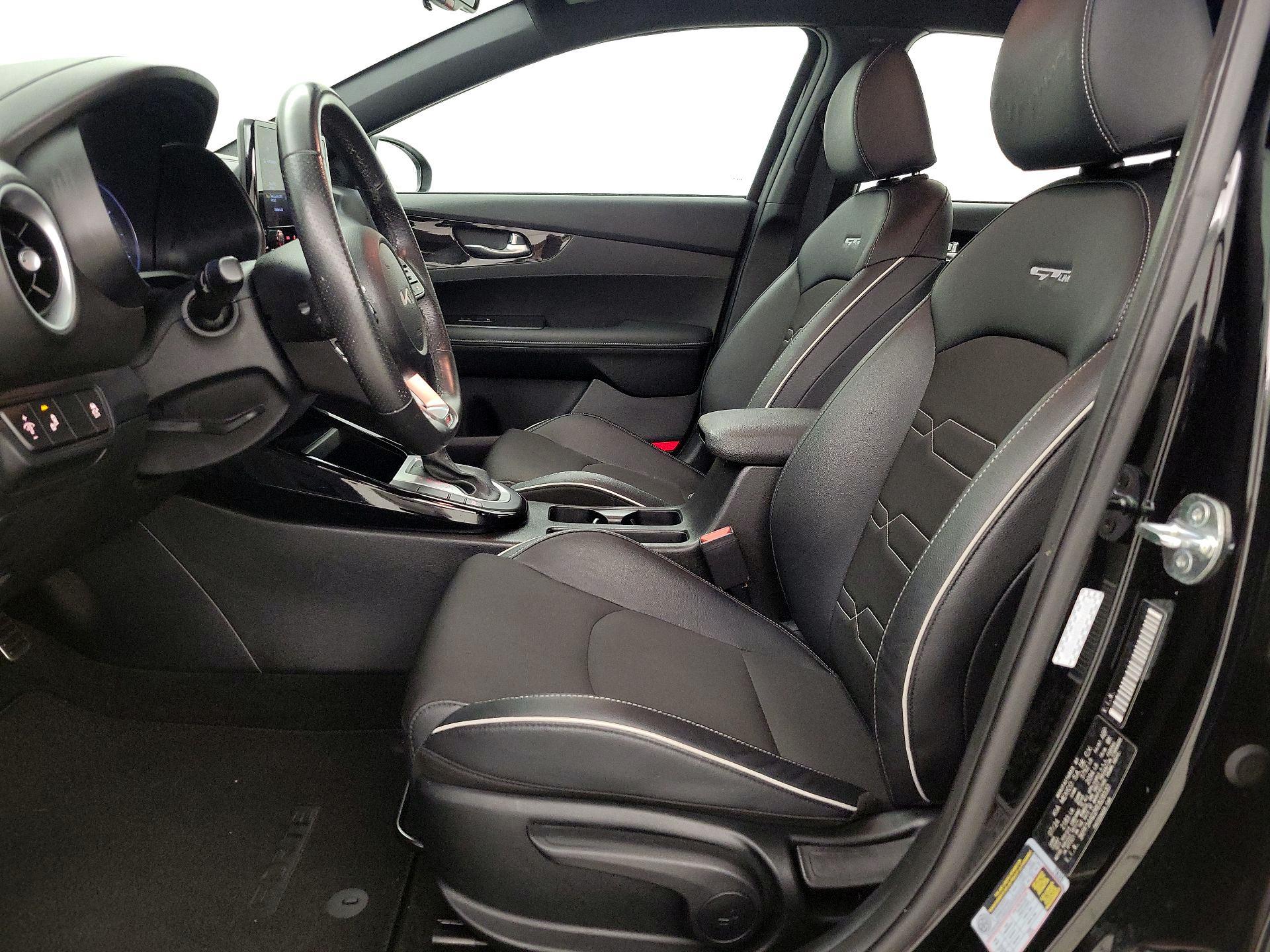 Thumbnail: 2024 Kia Forte - 11