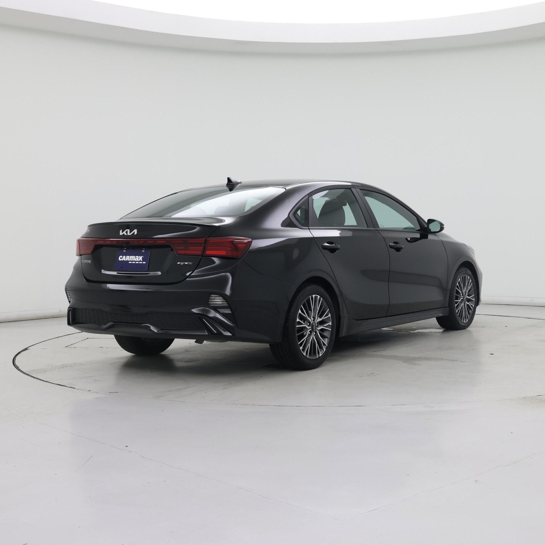Thumbnail: 2024 Kia Forte - 8