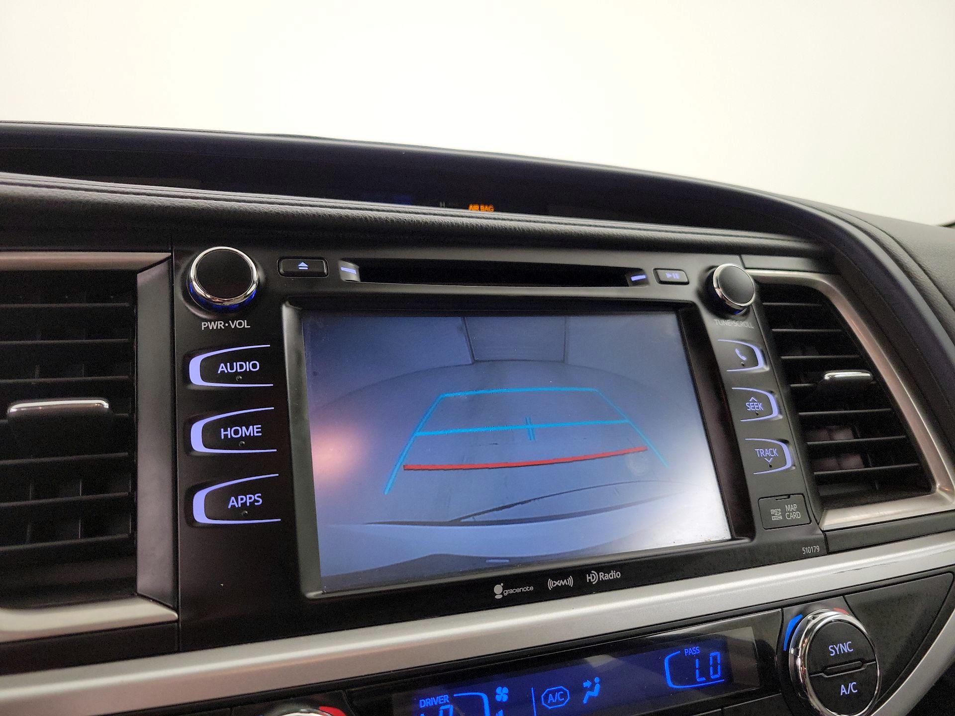 Thumbnail: 2017 Toyota Highlander - 14