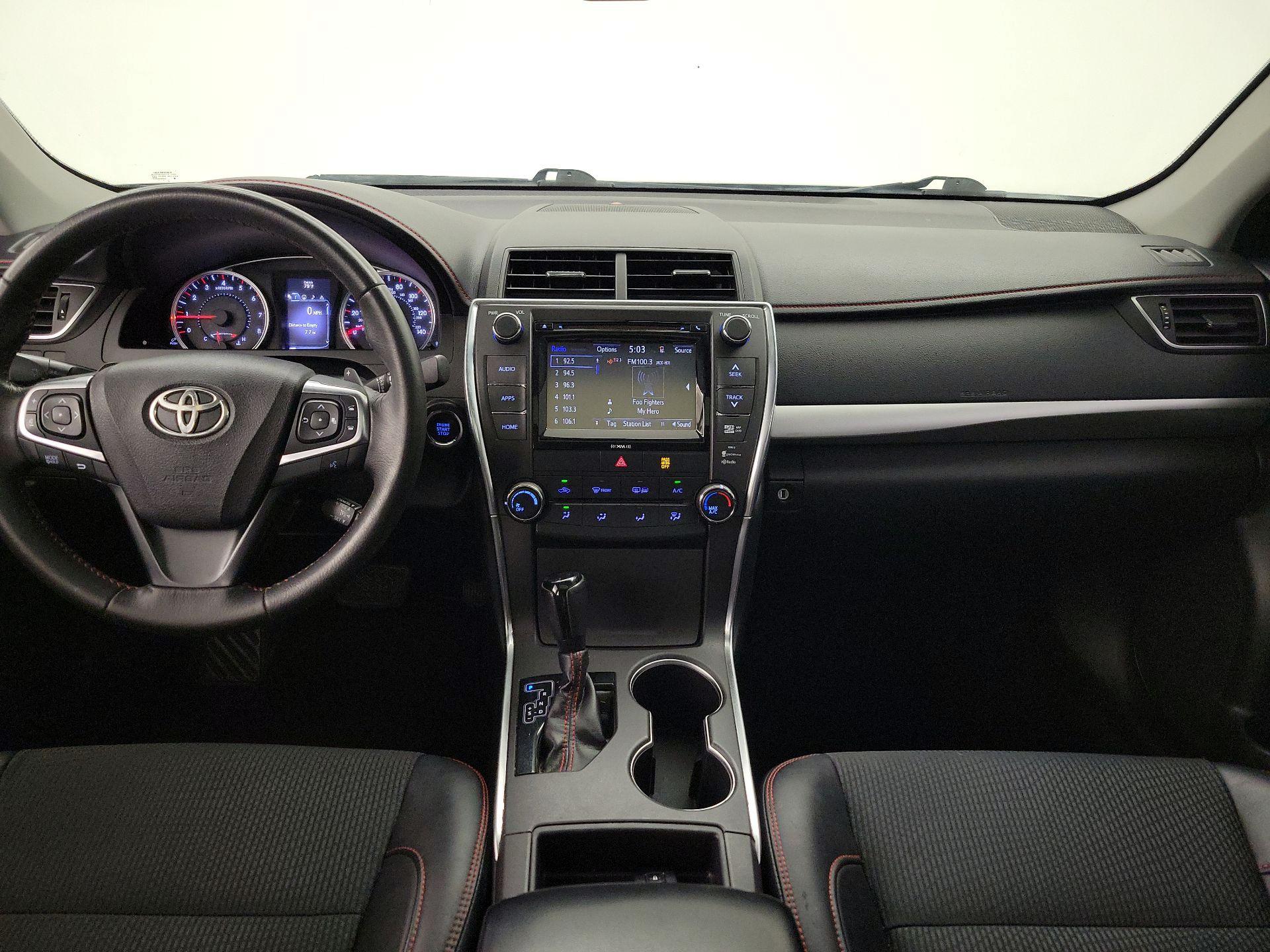 Thumbnail: 2017 Toyota Camry - 9