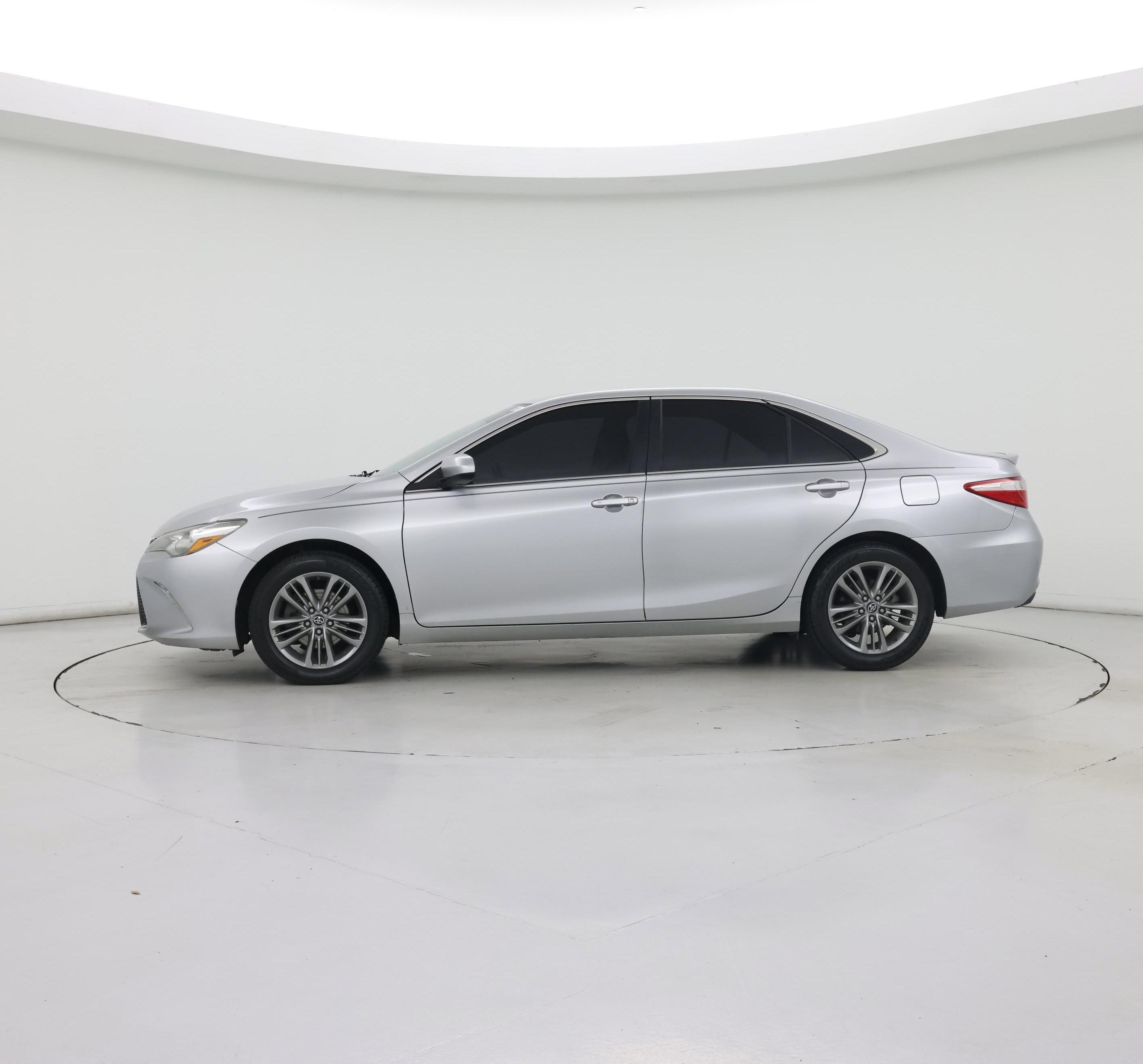 Thumbnail: 2017 Toyota Camry - 3