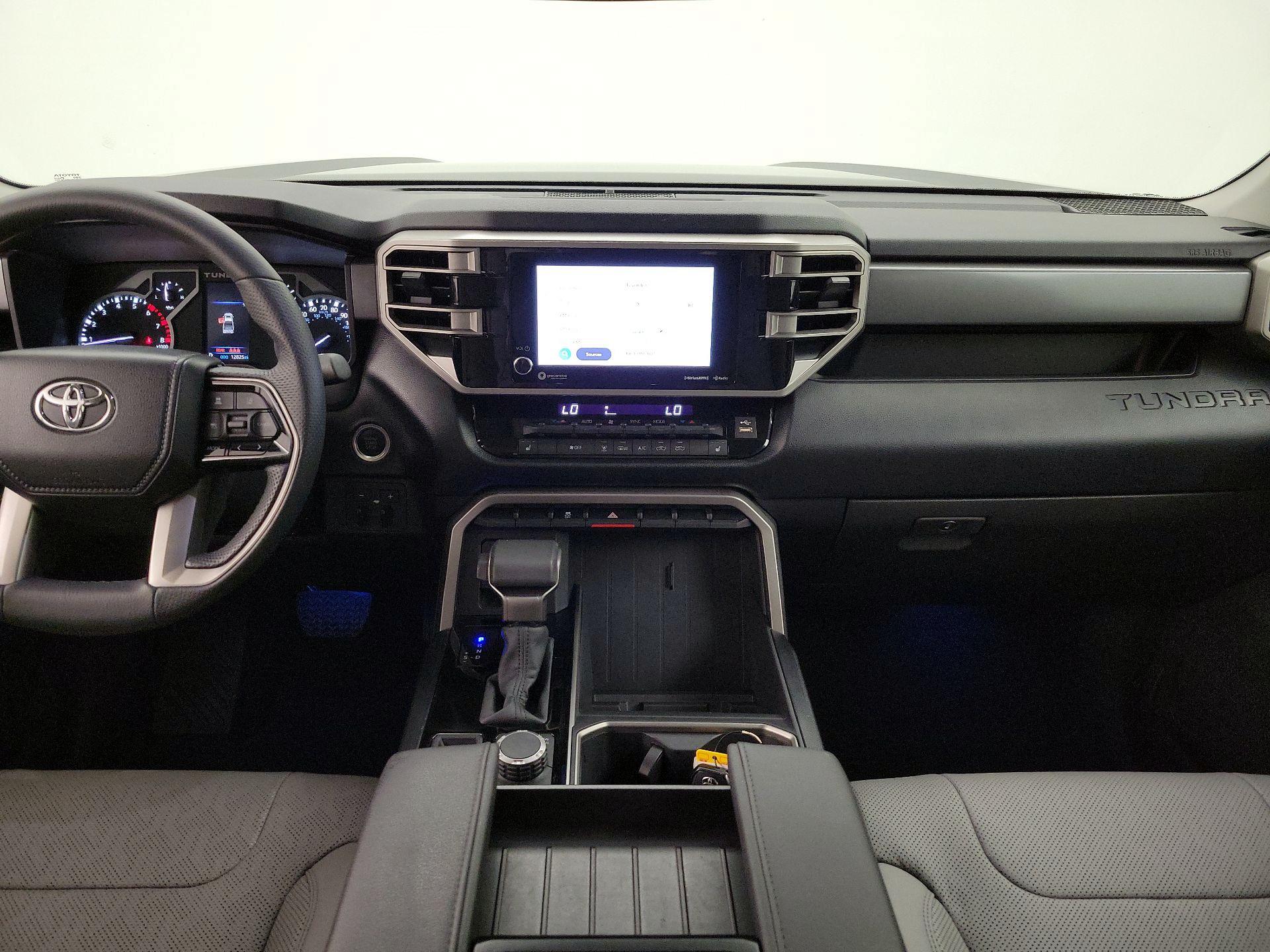 Thumbnail: 2024 Toyota Tundra - 9