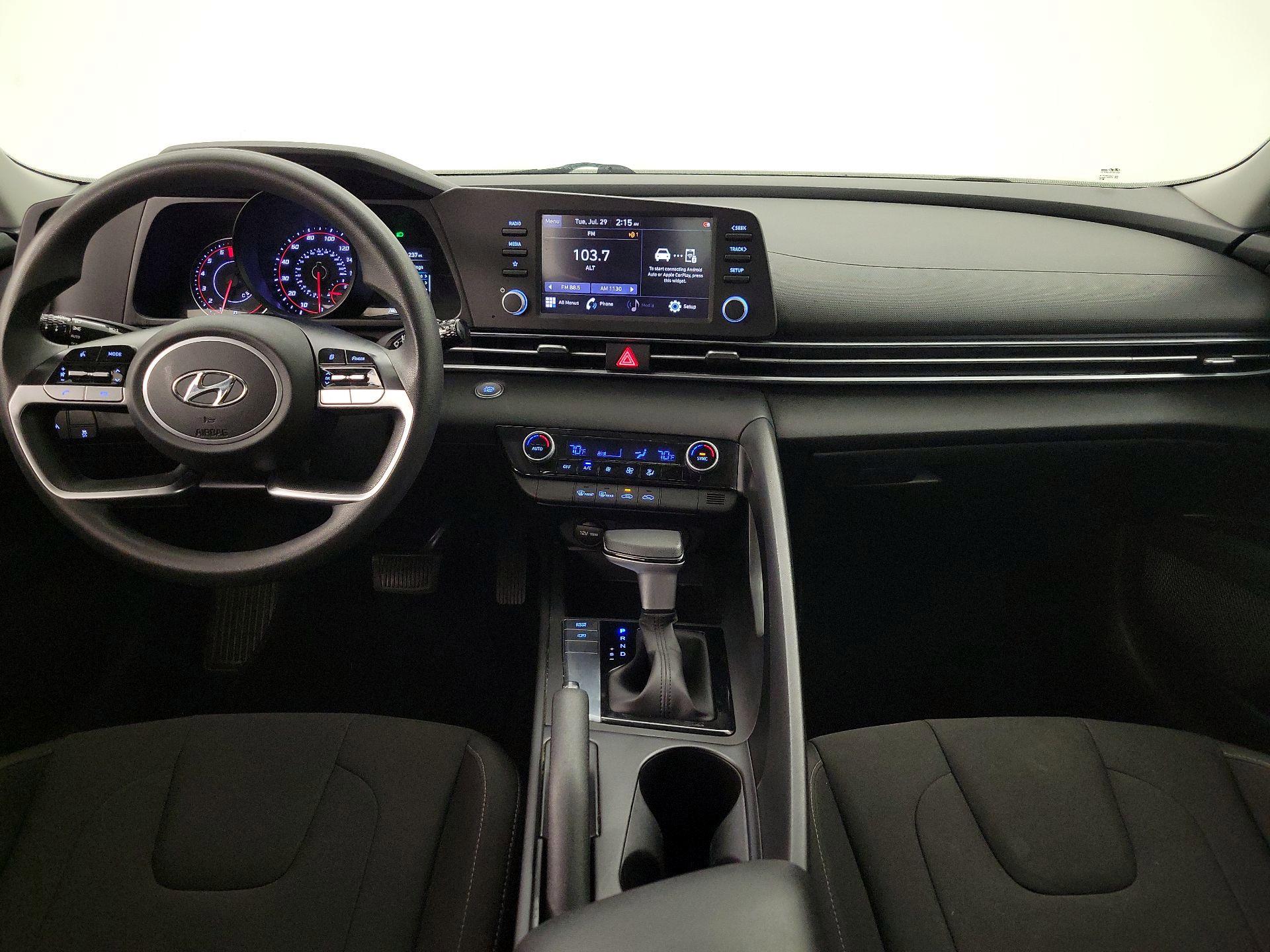 Thumbnail: 2021 Hyundai Elantra - 9