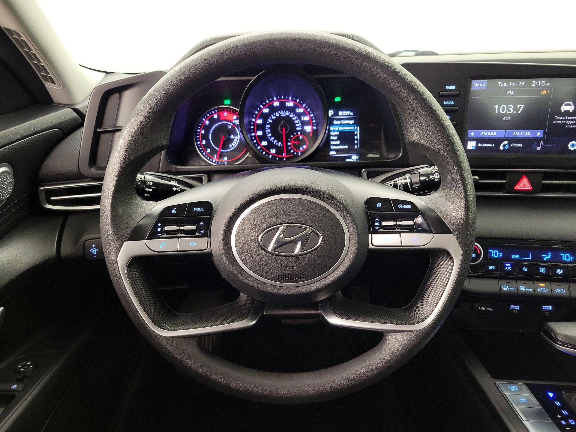 Thumbnail: 2021 Hyundai Elantra - 10