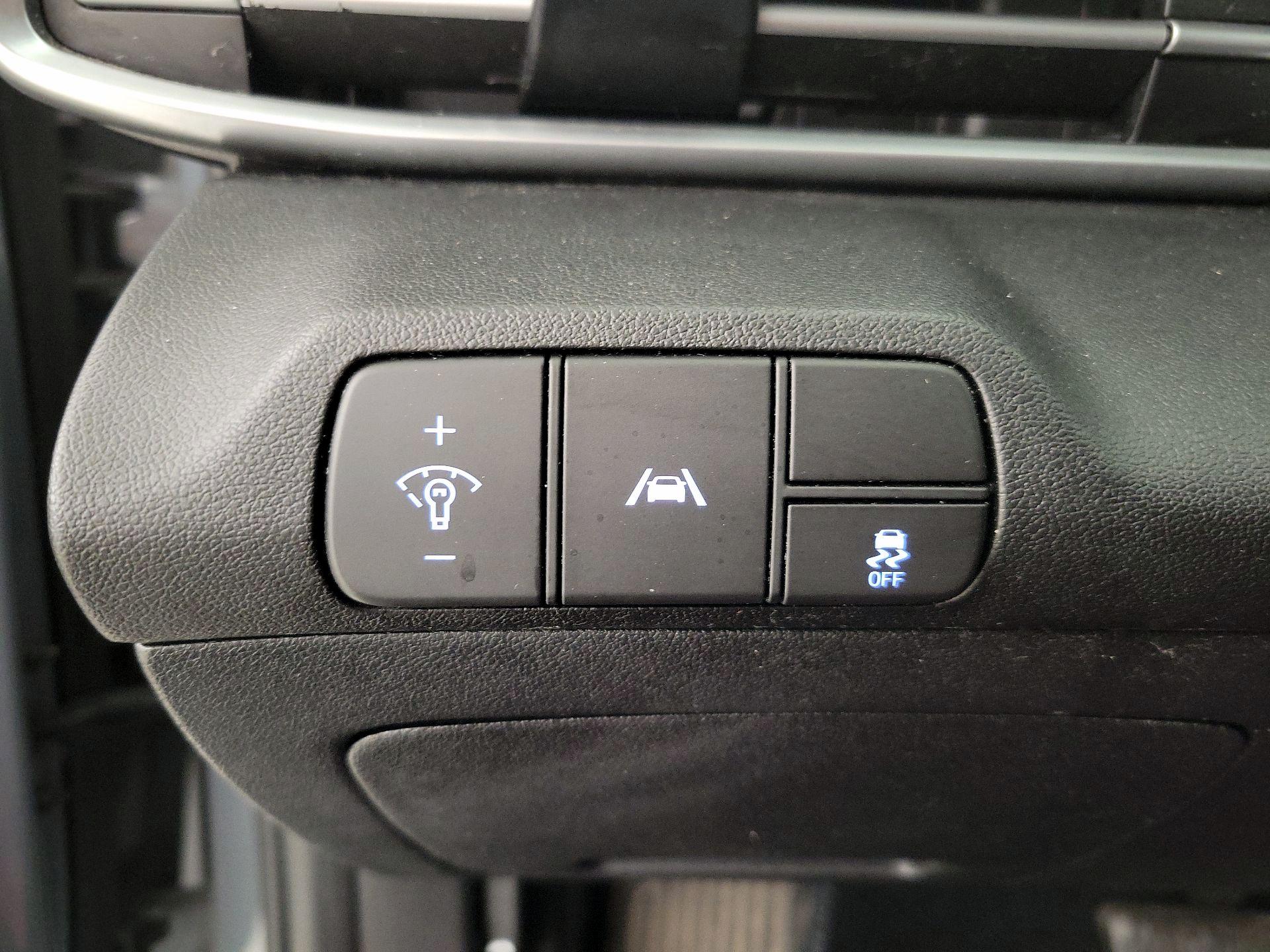 Thumbnail: 2021 Hyundai Elantra - 13