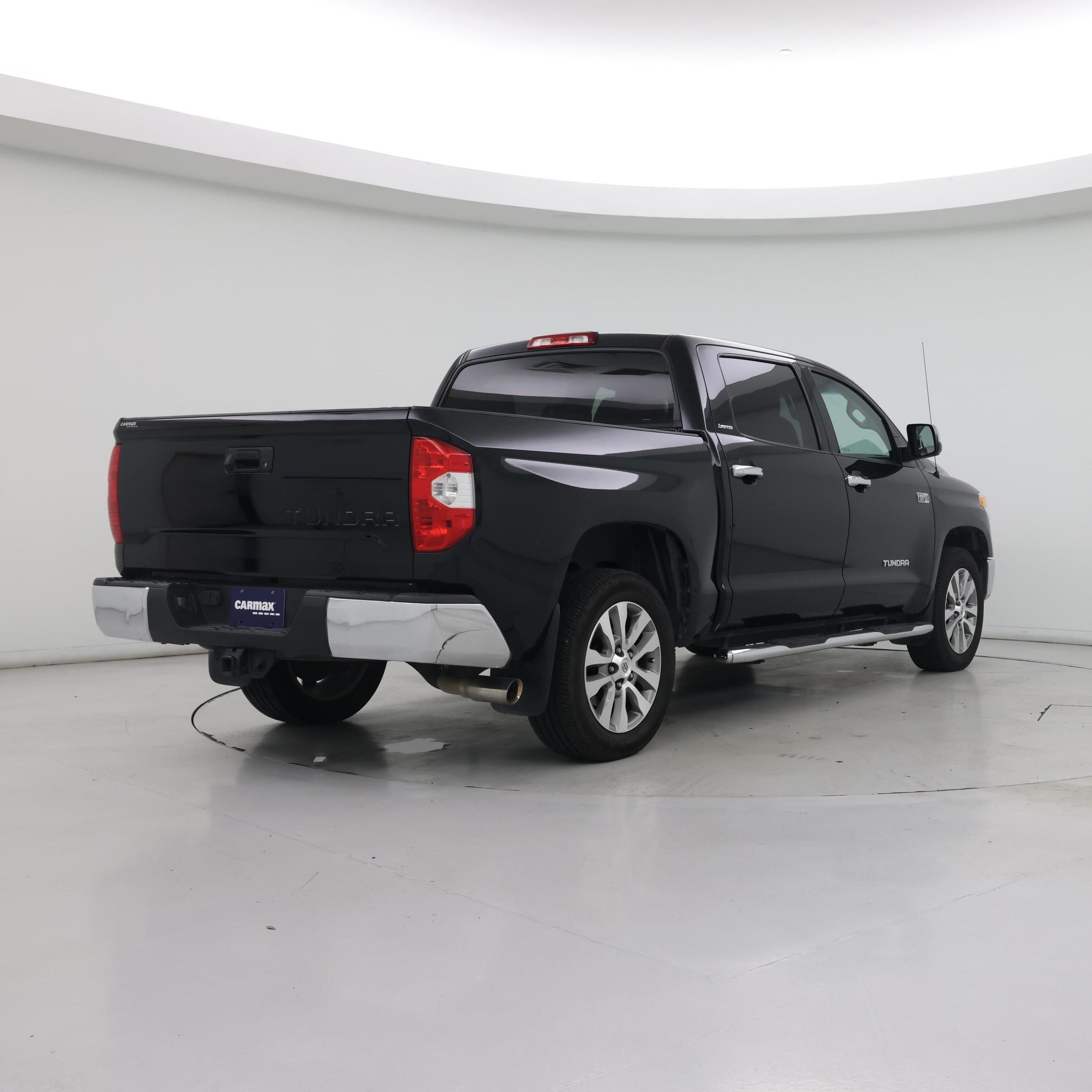 Thumbnail: 2017 Toyota Tundra - 8