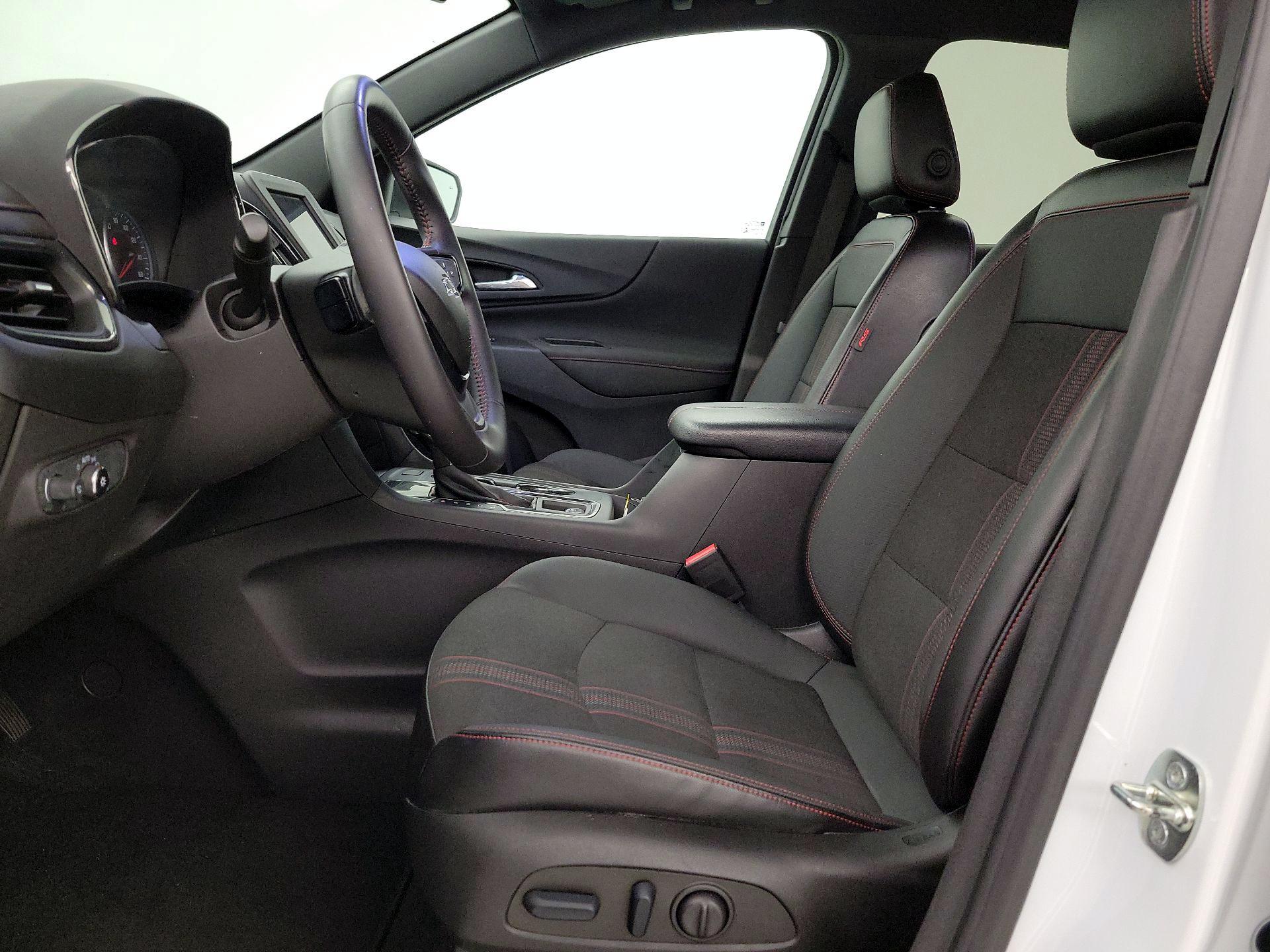 Thumbnail: 2022 Chevrolet Equinox - 11