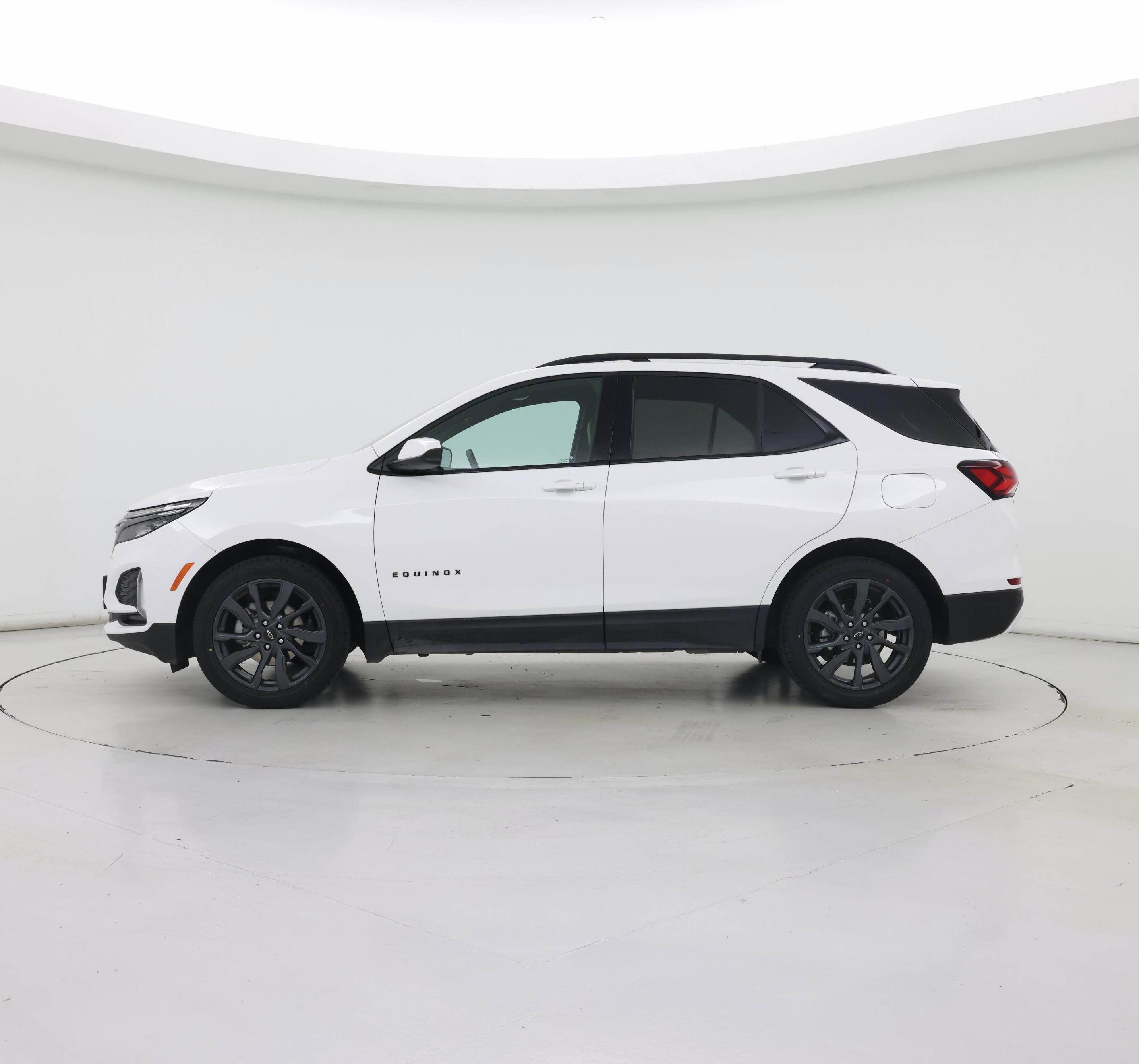 Thumbnail: 2022 Chevrolet Equinox - 3