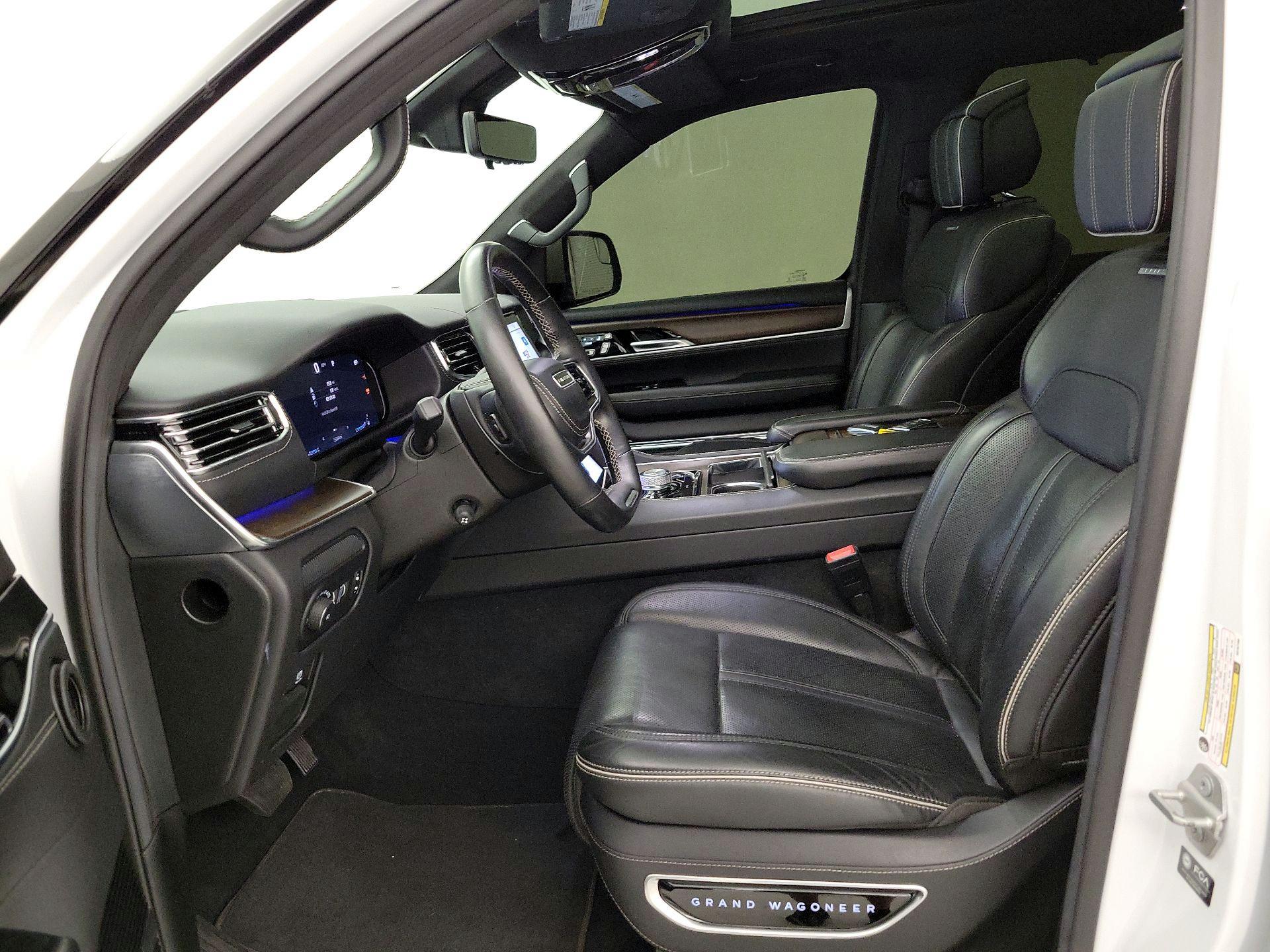 Thumbnail: 2022 Jeep Grand Wagoneer - 11