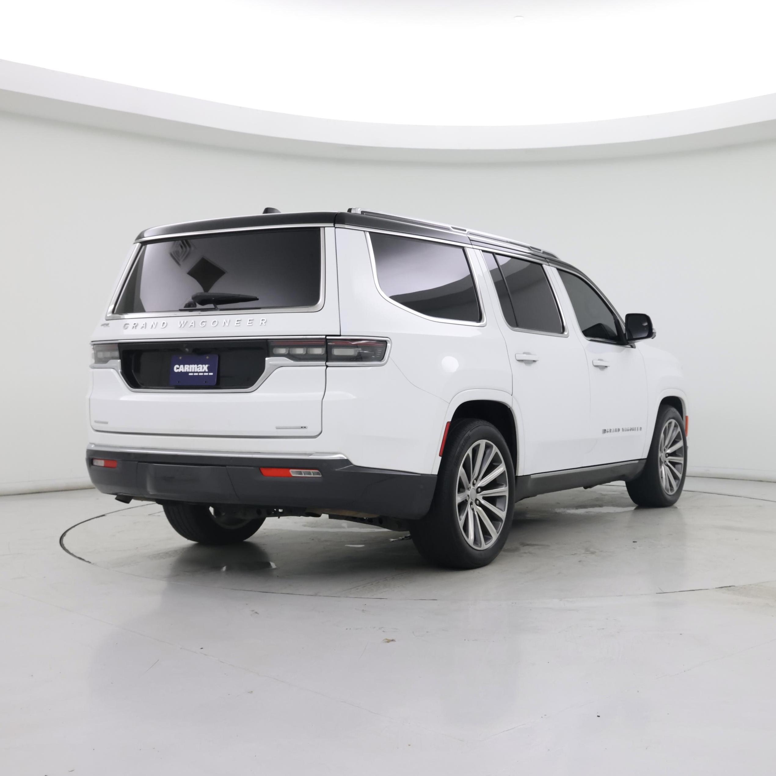Thumbnail: 2022 Jeep Grand Wagoneer - 8