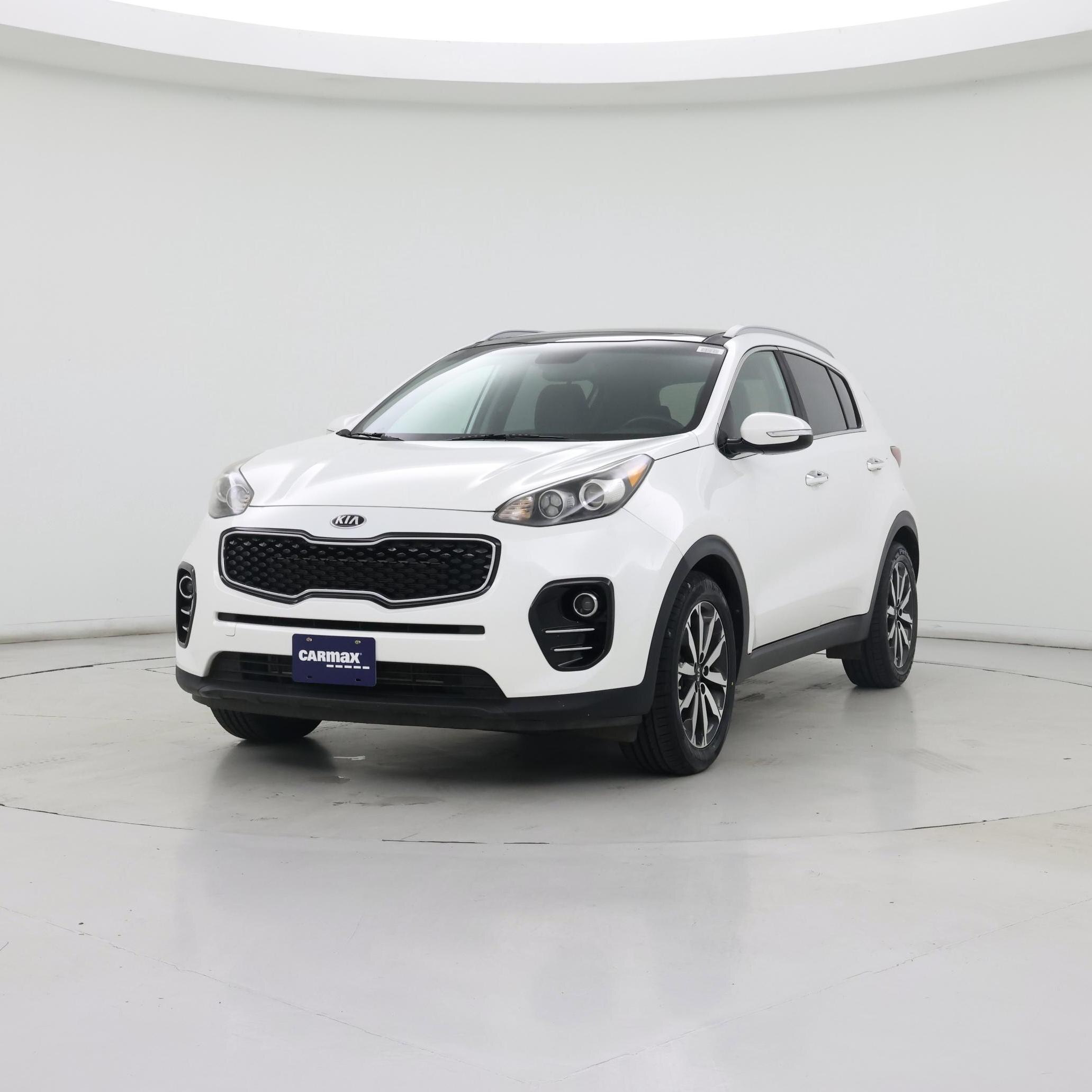 Thumbnail: 2017 Kia Sportage - 4