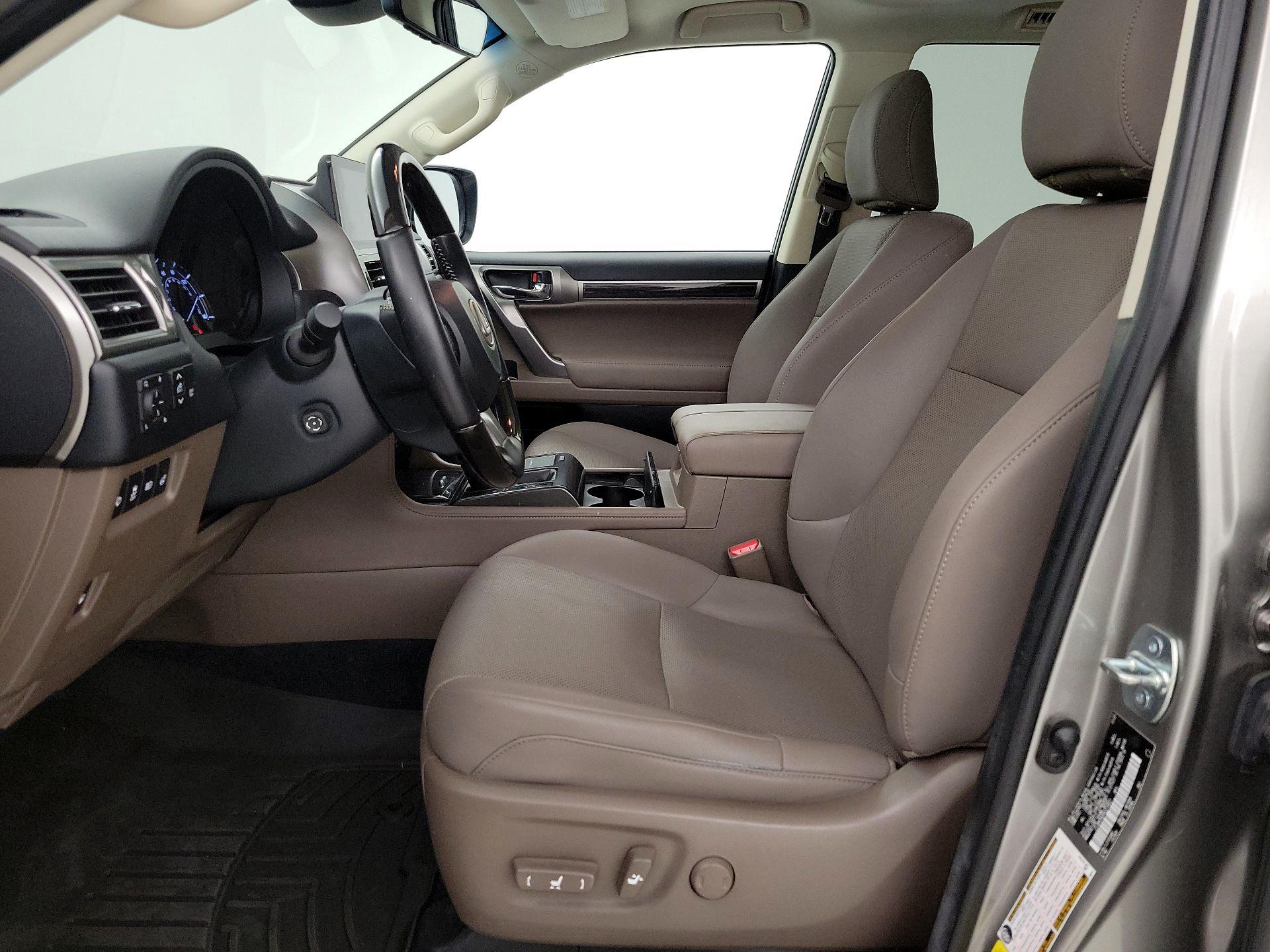 Thumbnail: 2022 Lexus GX - 11