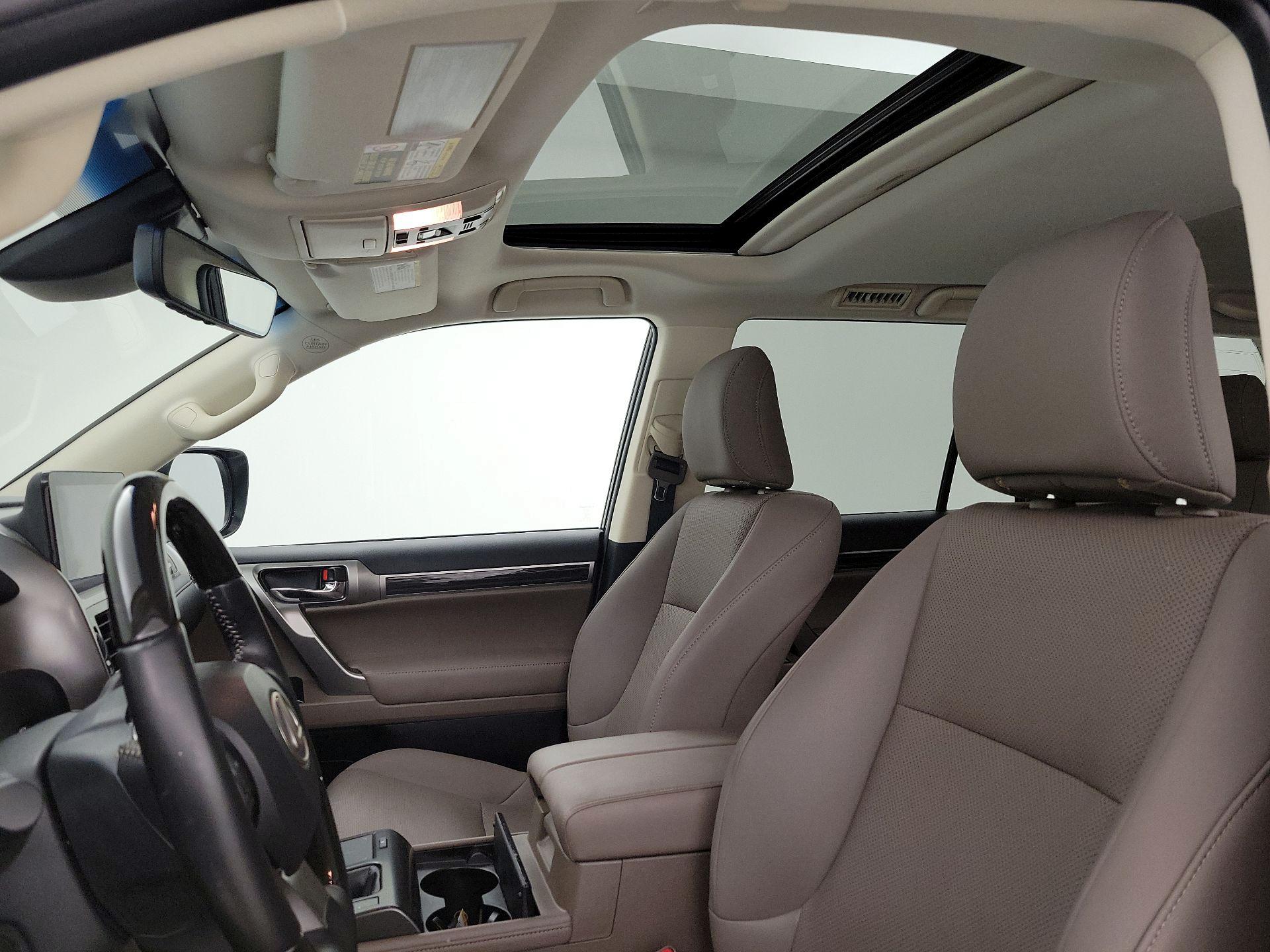 Thumbnail: 2022 Lexus GX - 19