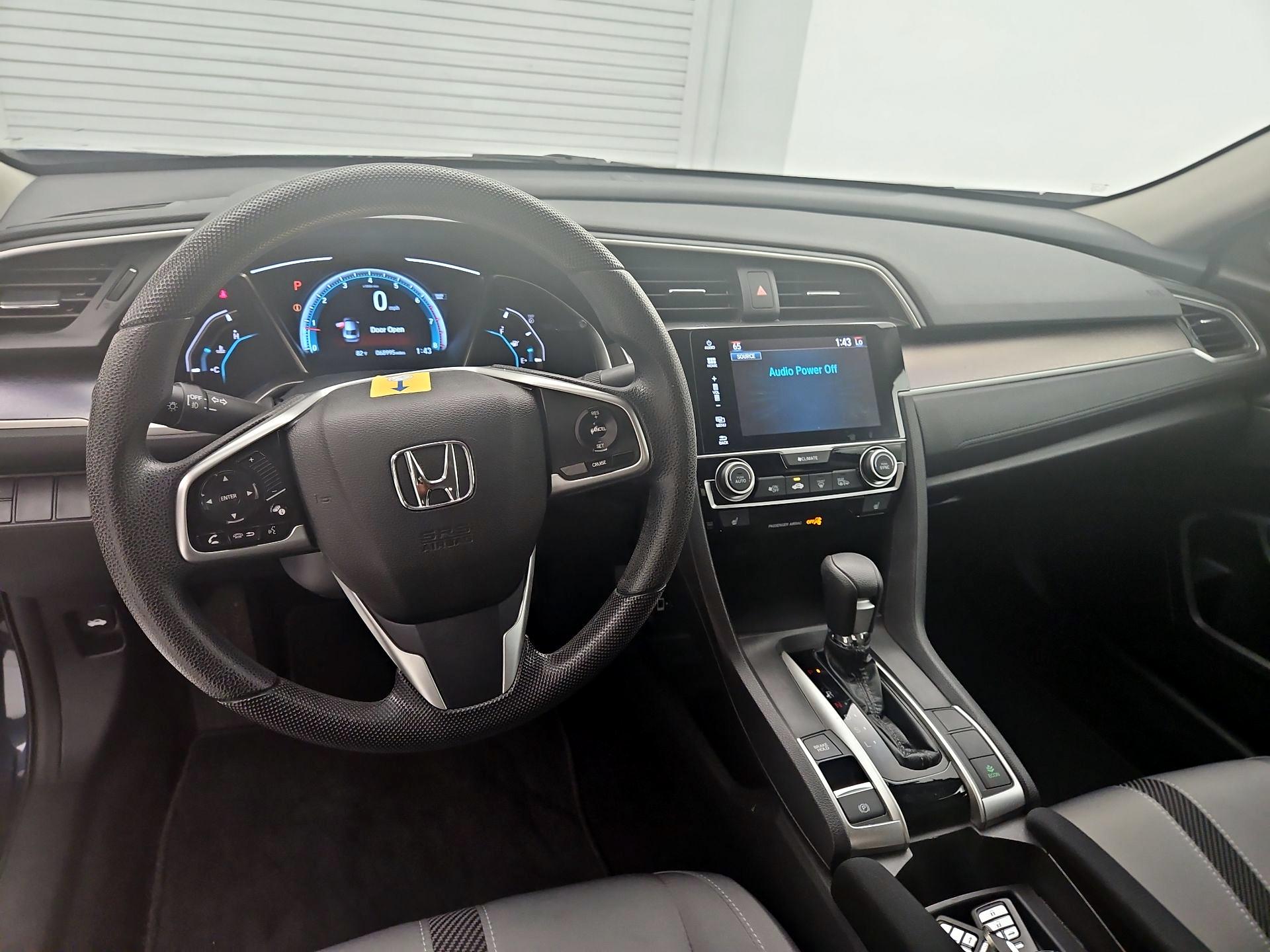 Thumbnail: 2017 Honda Civic - 9