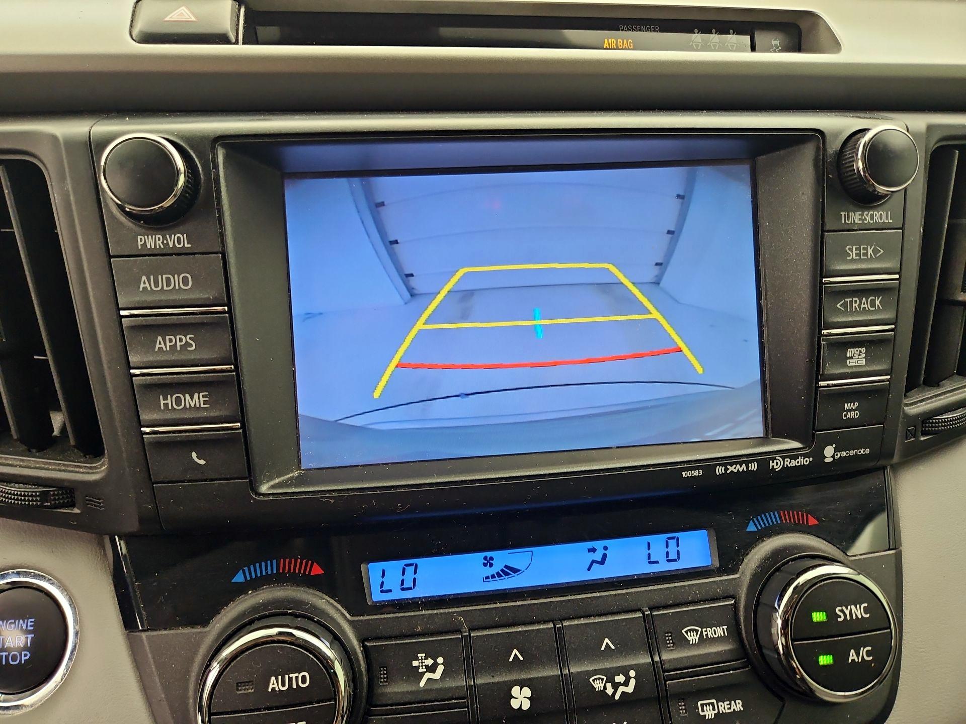 Thumbnail: 2018 Toyota RAV4 - 15