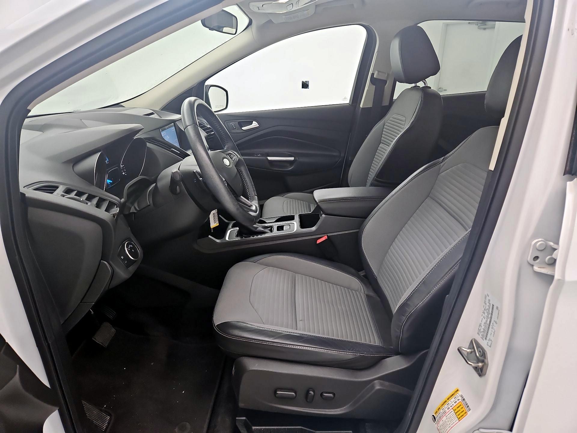 Thumbnail: 2017 Ford Escape - 11