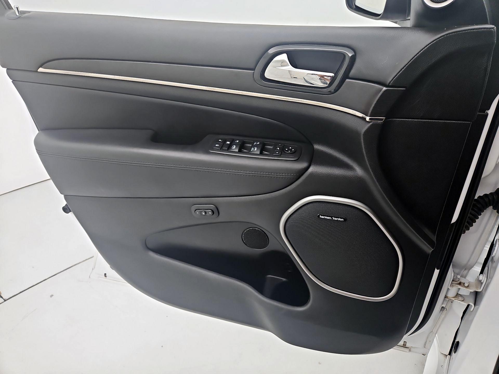 Thumbnail: 2021 Jeep Grand Cherokee - 12