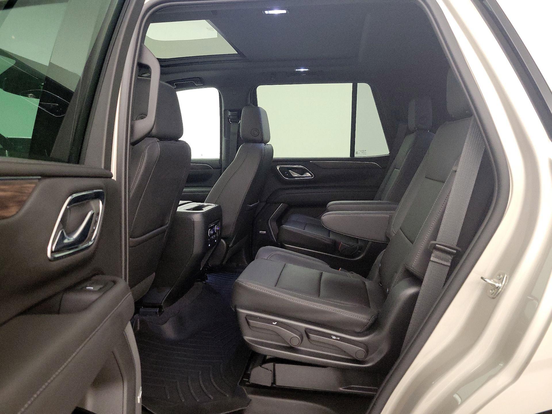 Thumbnail: 2023 Chevrolet Tahoe - 19
