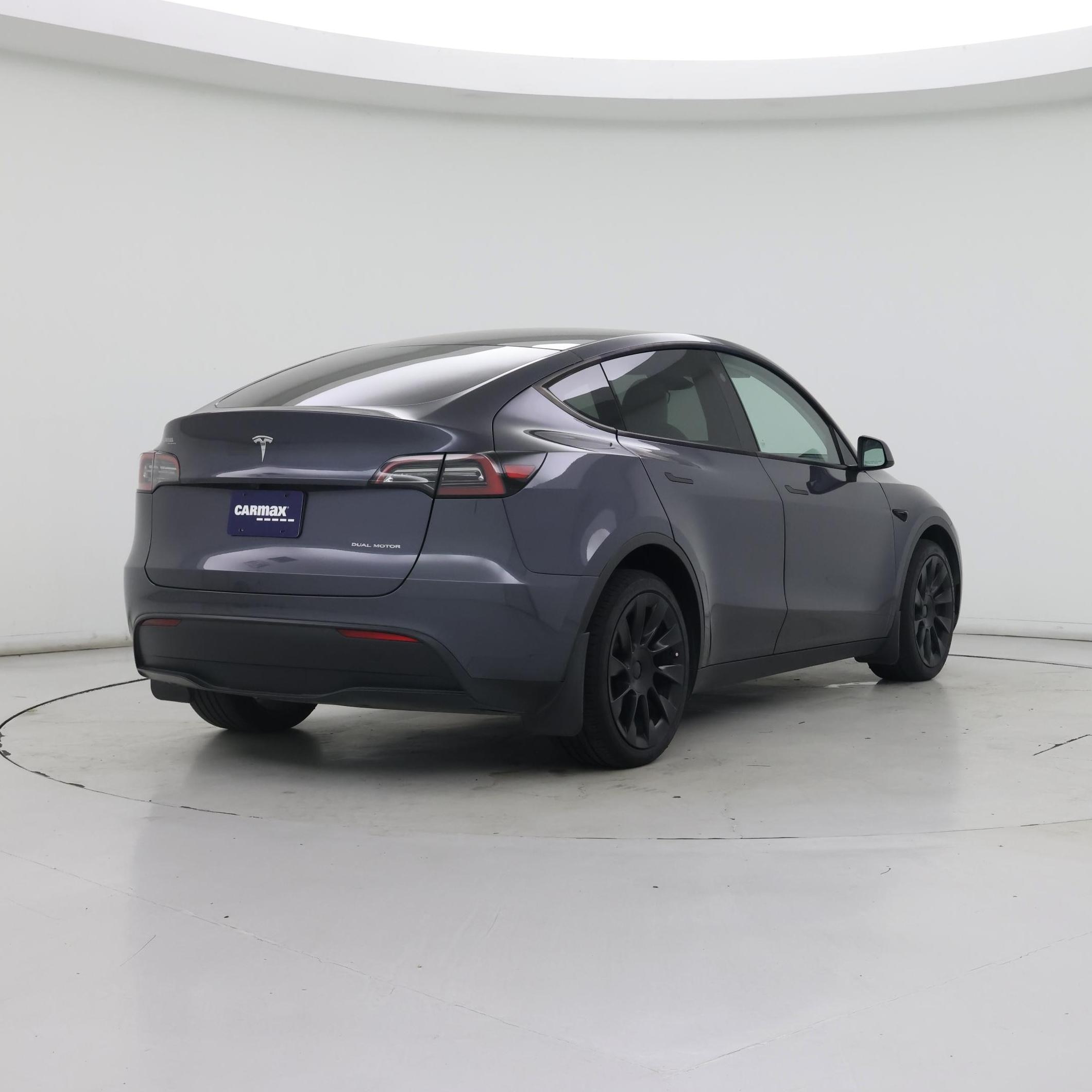 Thumbnail: 2023 Tesla Model Y - 8
