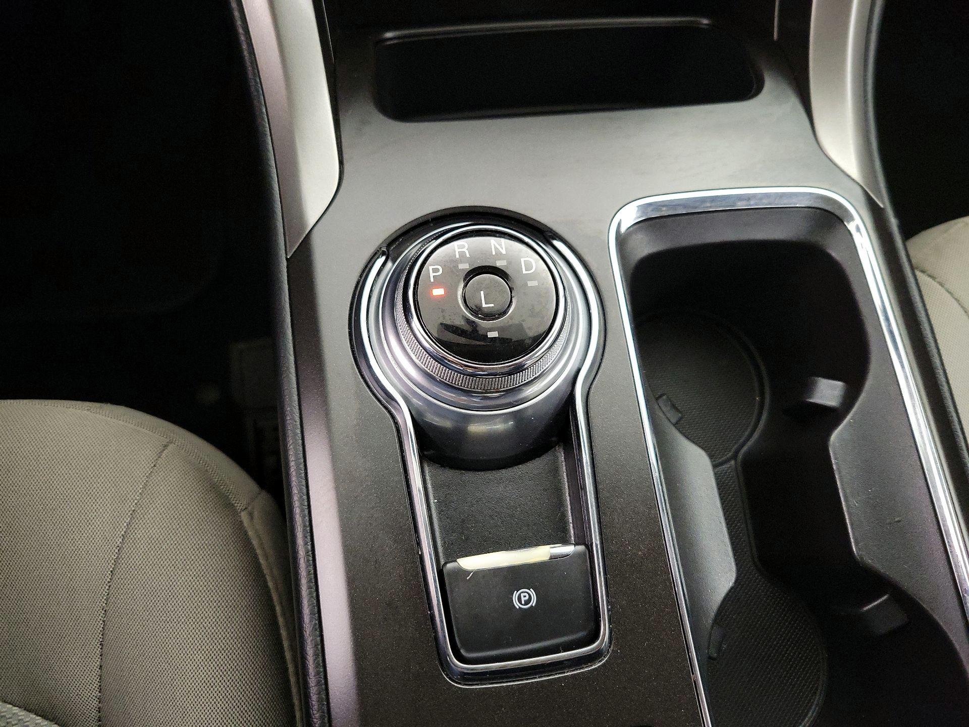 Thumbnail: 2018 Ford Fusion - 17