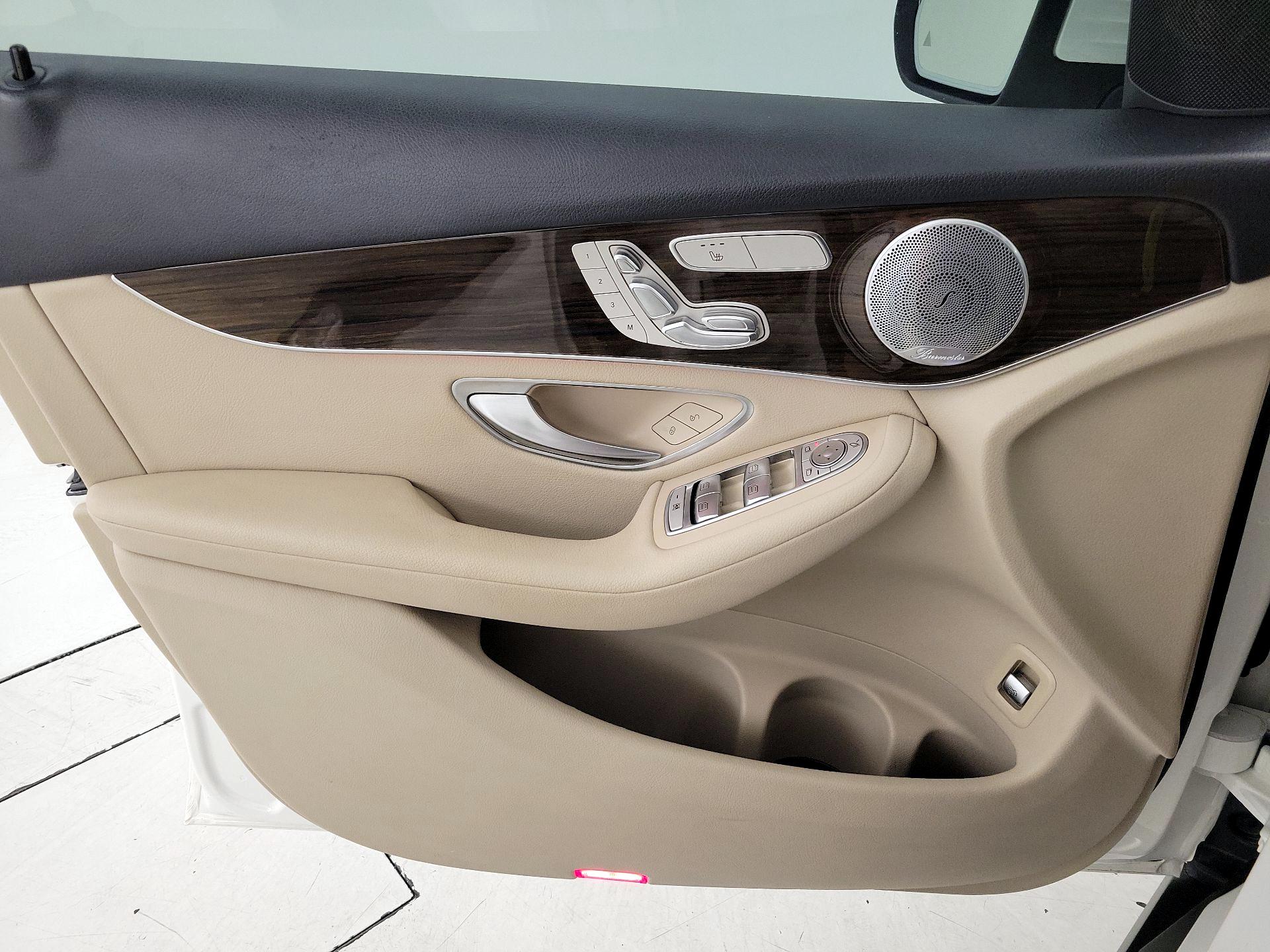 Thumbnail: 2021 Mercedes-Benz GLC - 12