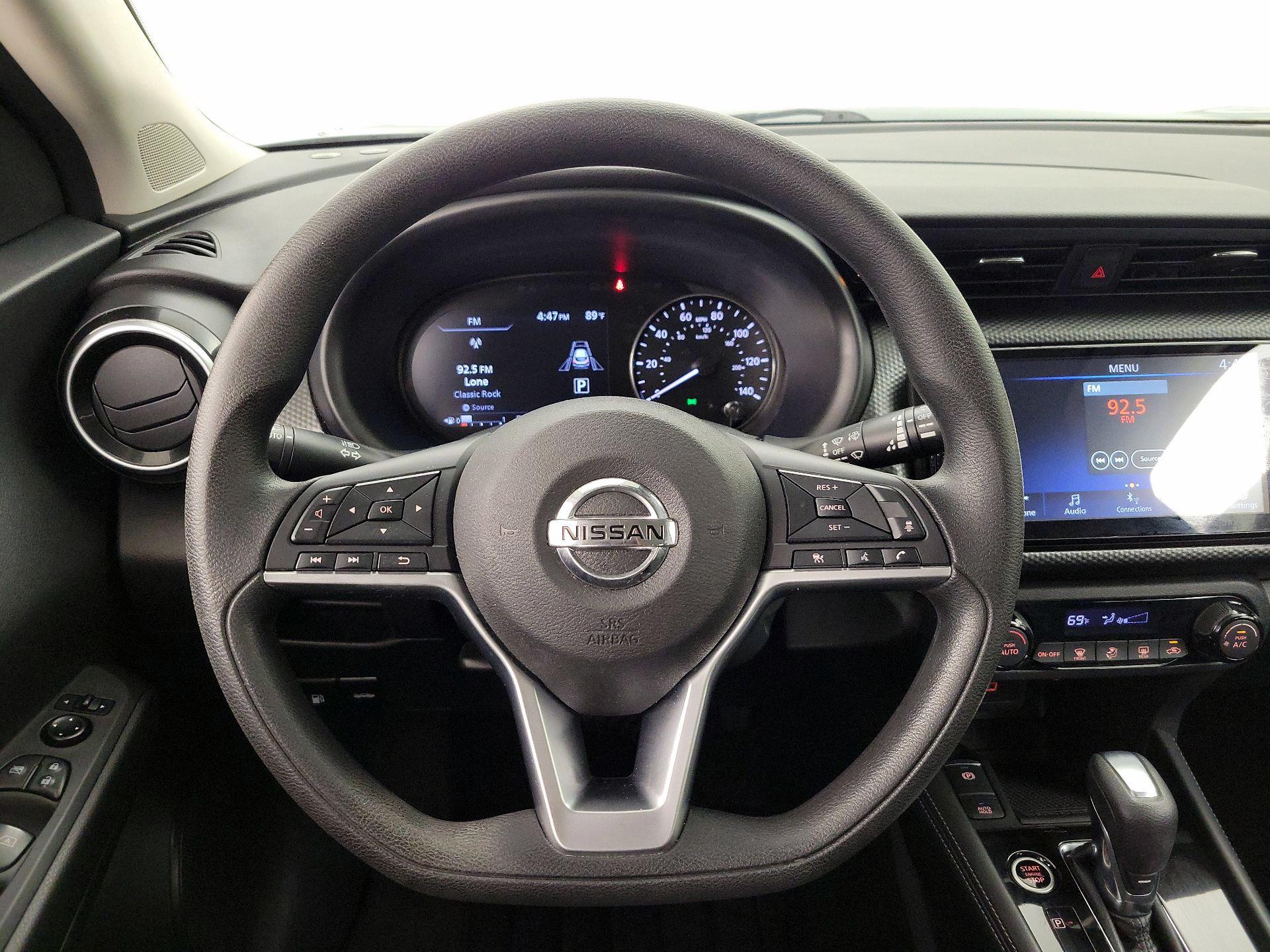 Thumbnail: 2021 Nissan Kicks - 10