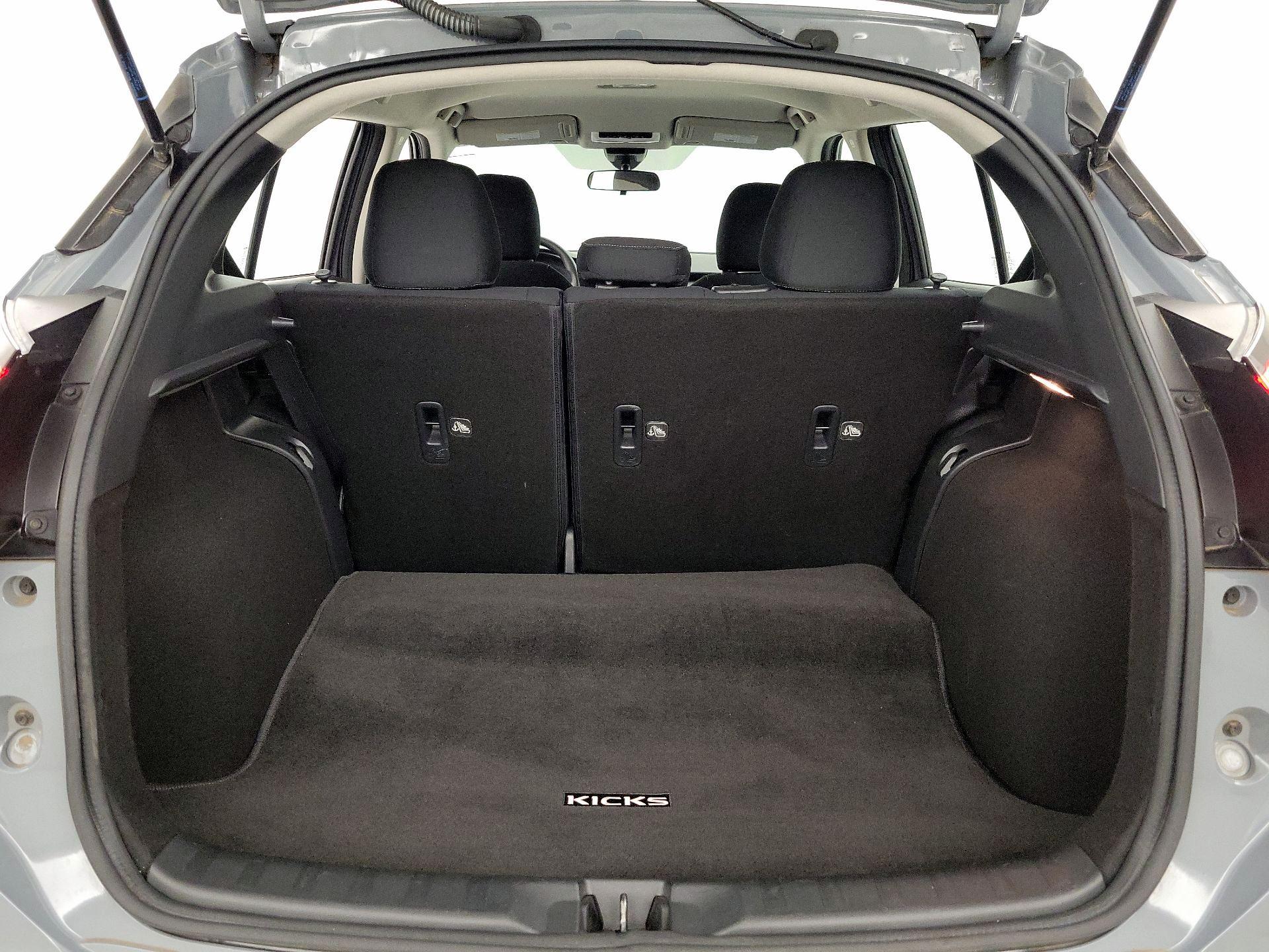 Thumbnail: 2021 Nissan Kicks - 19