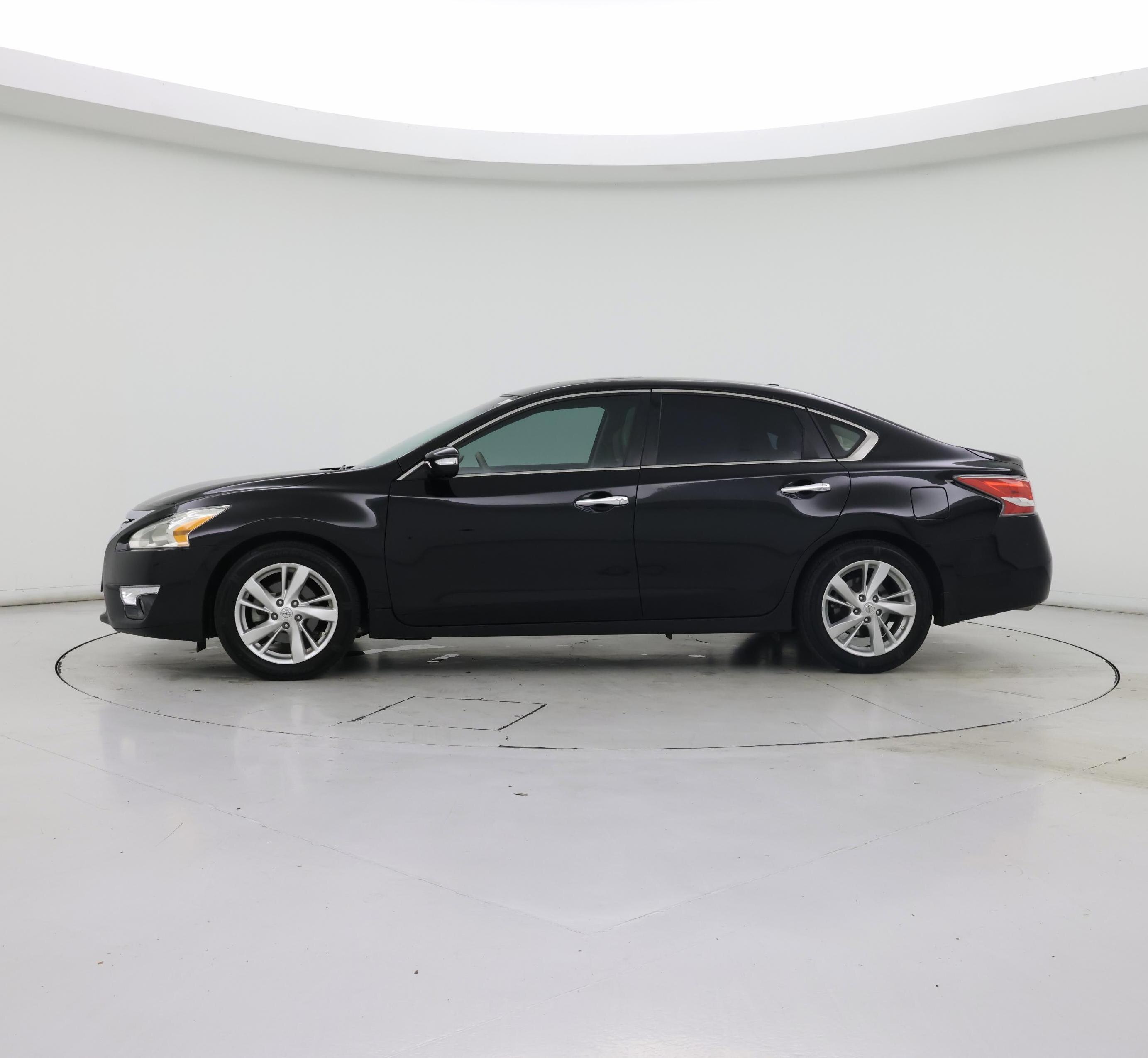 Thumbnail: 2015 Nissan Altima - 3