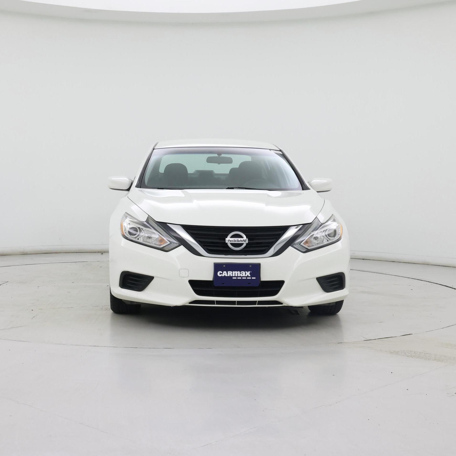 Thumbnail: 2016 Nissan Altima - 5