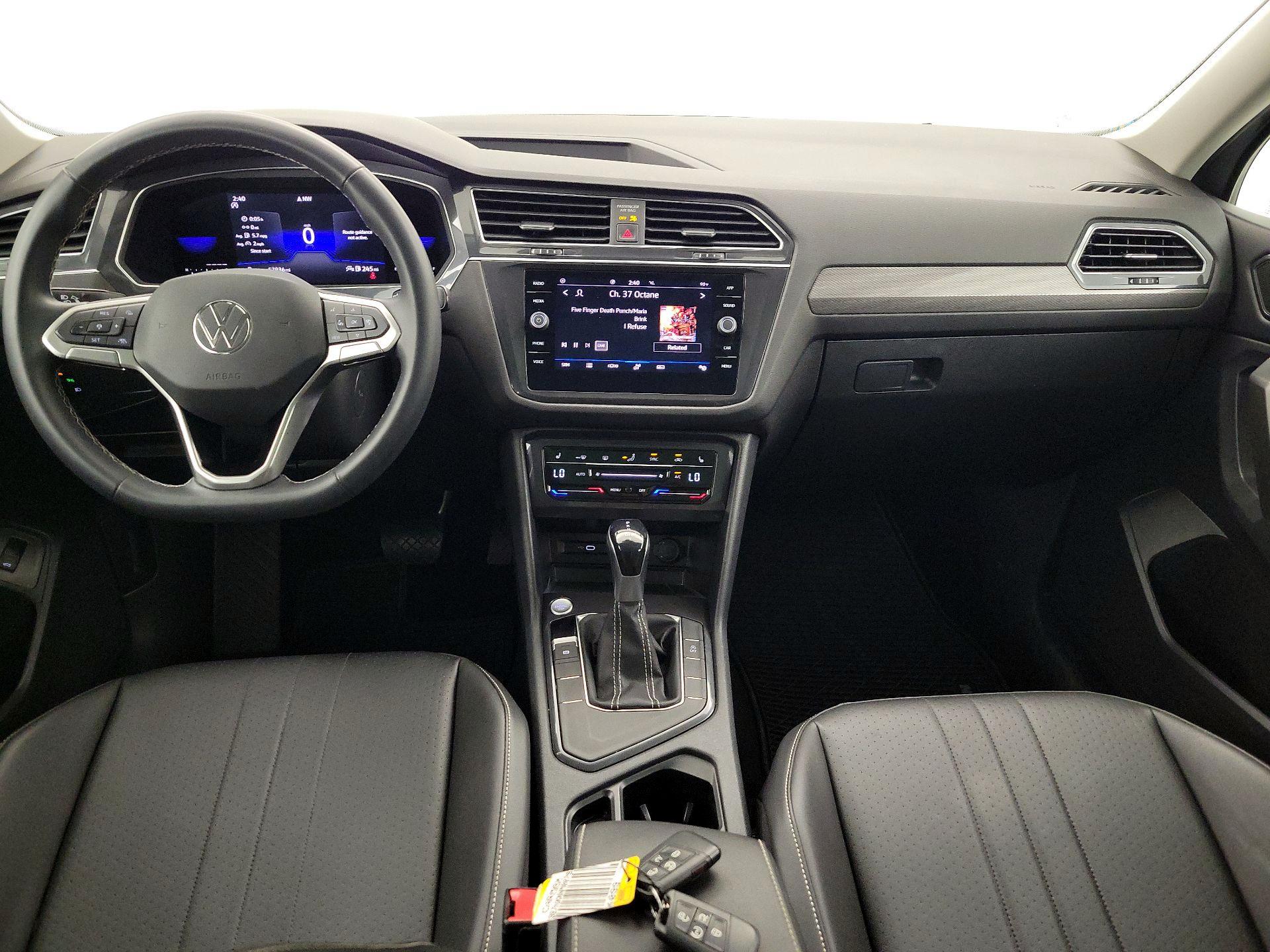 Thumbnail: 2022 Volkswagen Tiguan - 9