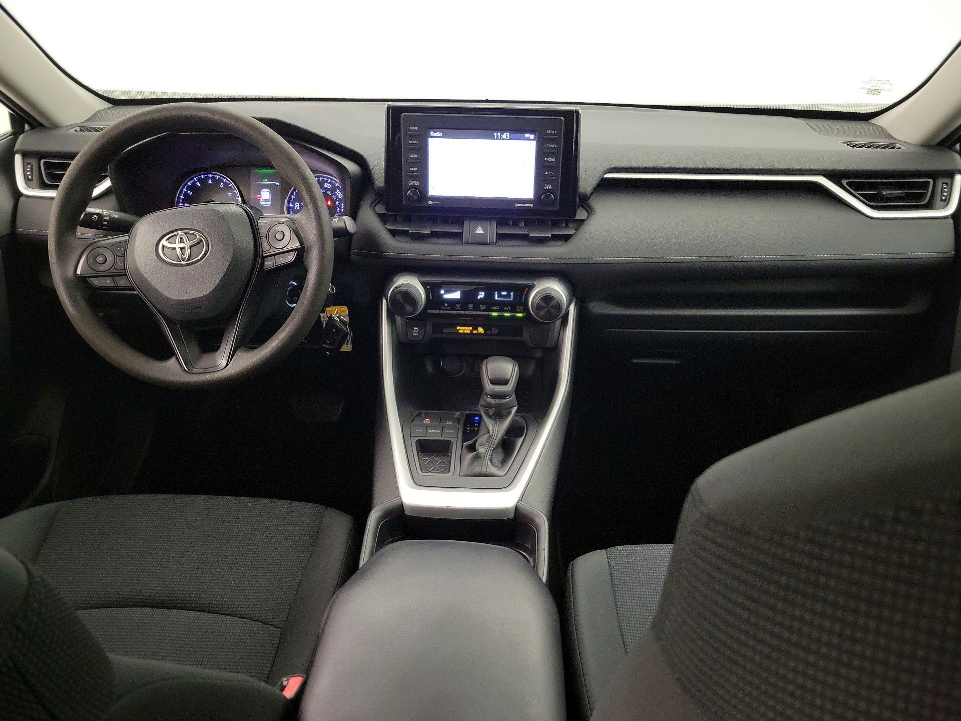 Thumbnail: 2020 Toyota RAV4 - 9