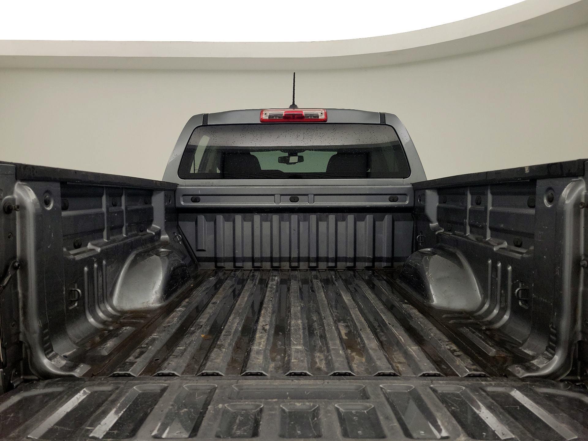 Thumbnail: 2021 Chevrolet Colorado - 19