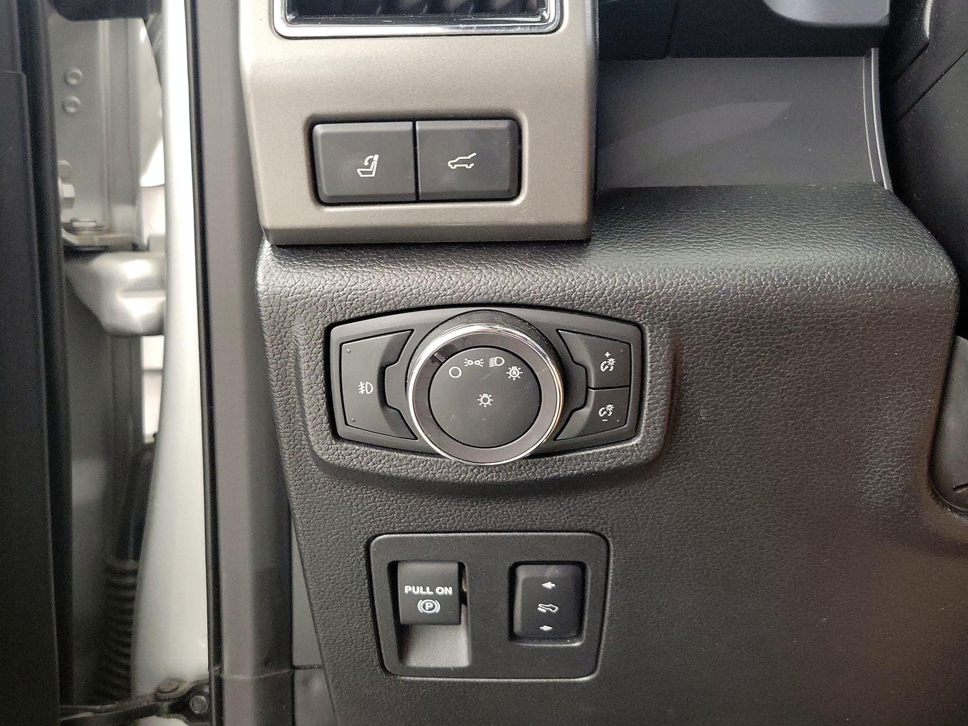 Thumbnail: 2018 Ford Expedition - 13