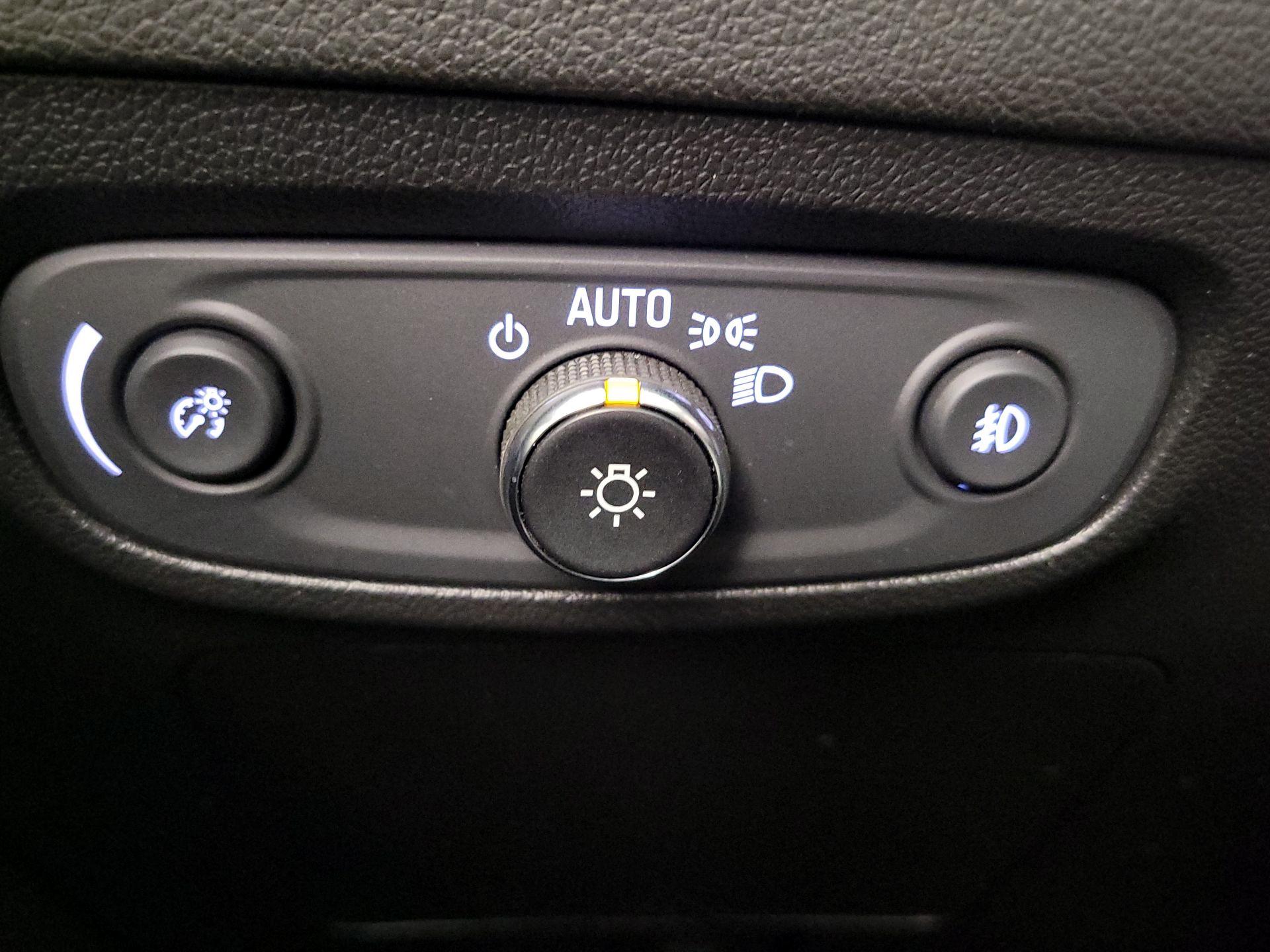 Thumbnail: 2021 Buick Encore GX - 13