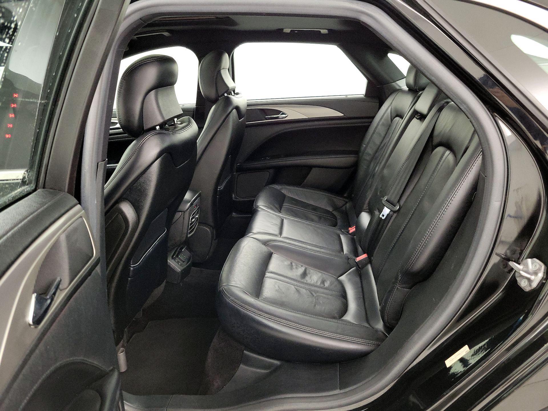 Thumbnail: 2017 Lincoln MKZ - 20