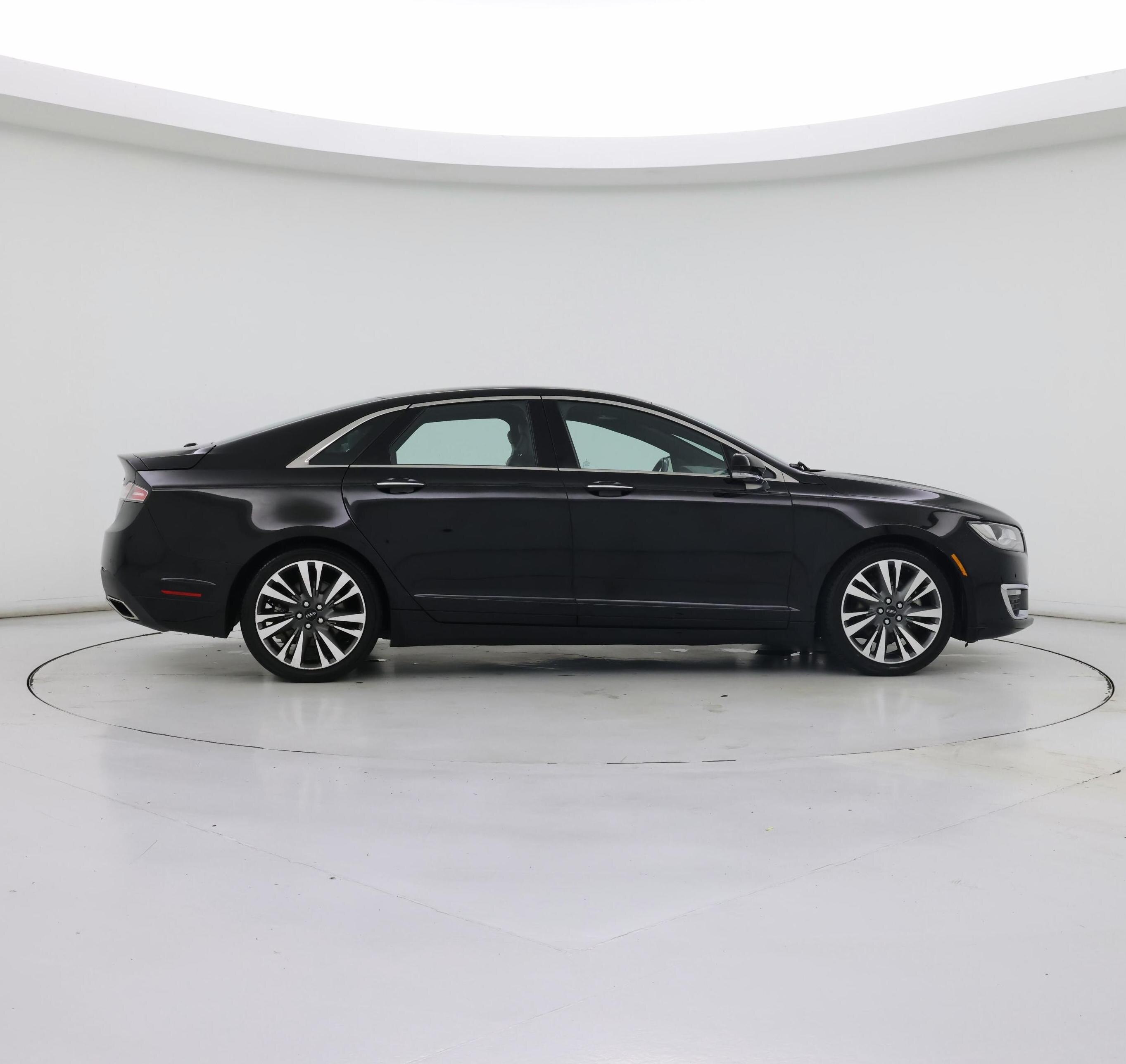 Thumbnail: 2017 Lincoln MKZ - 7